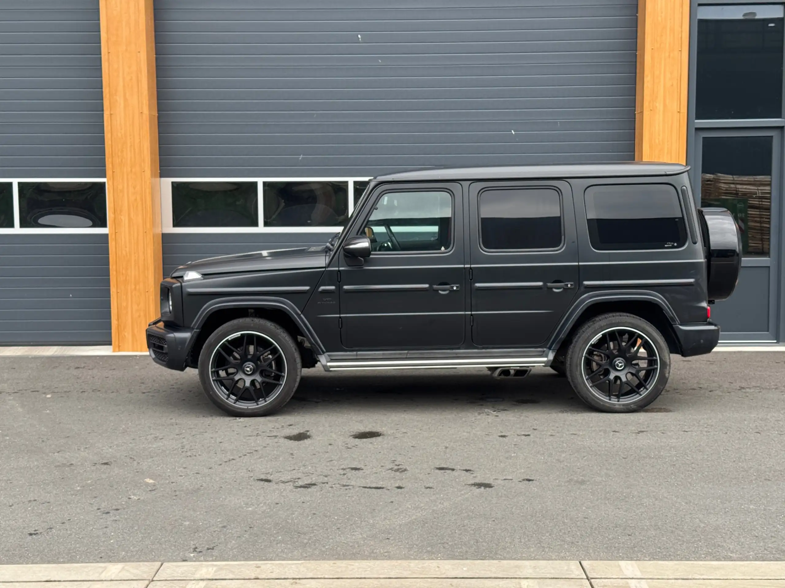 Mercedes-Benz - G 500