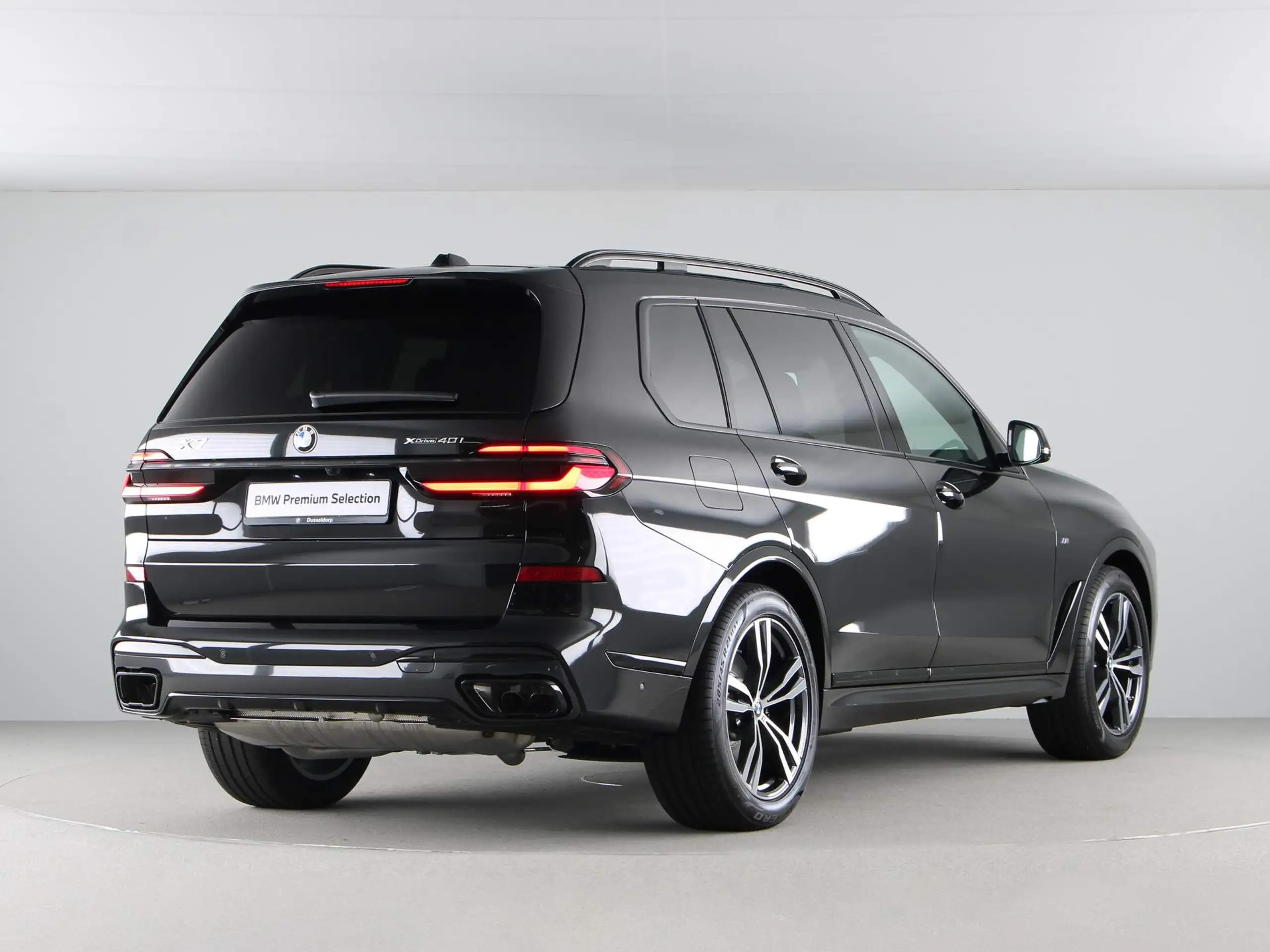 BMW - X7