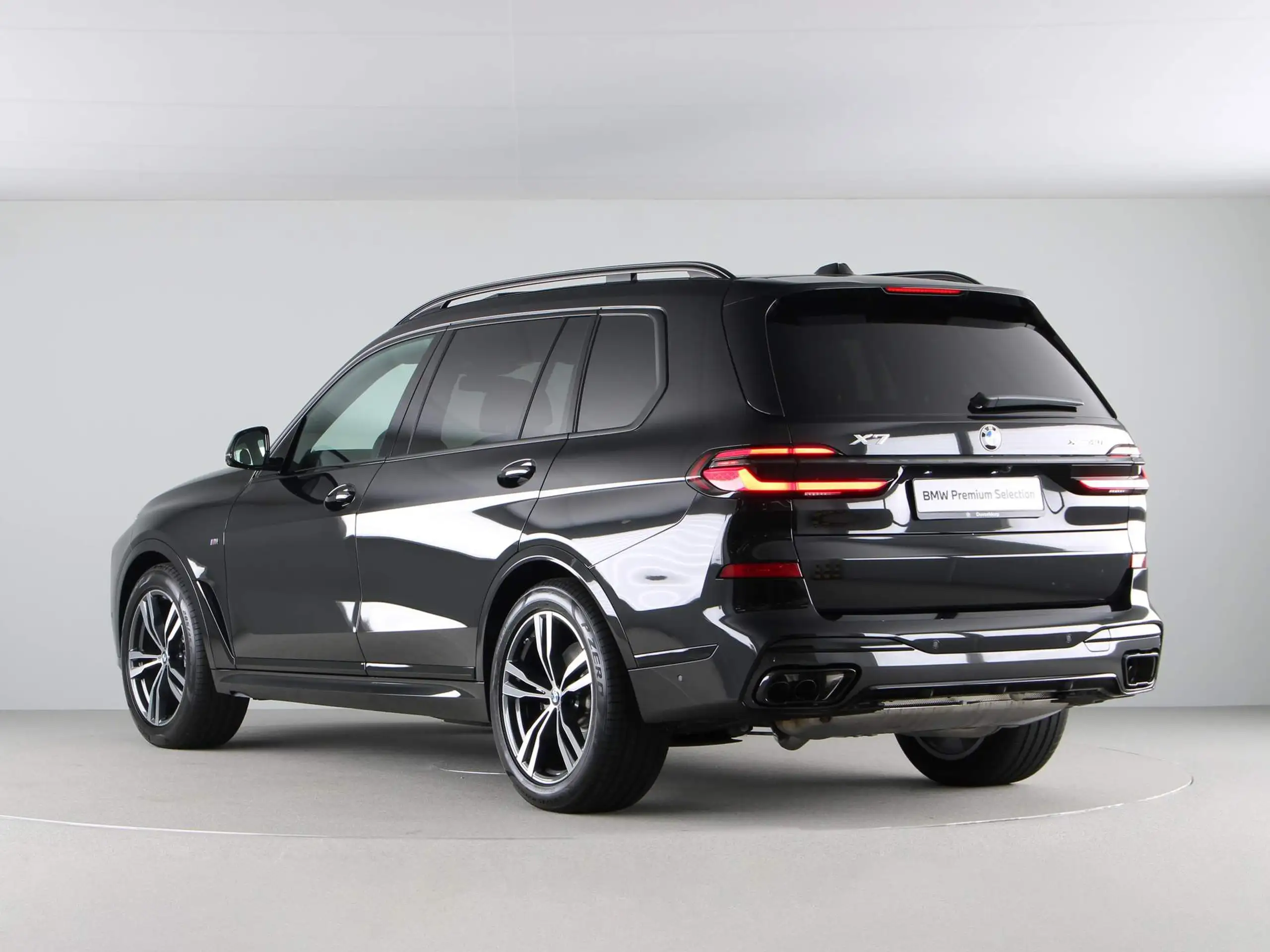 BMW - X7