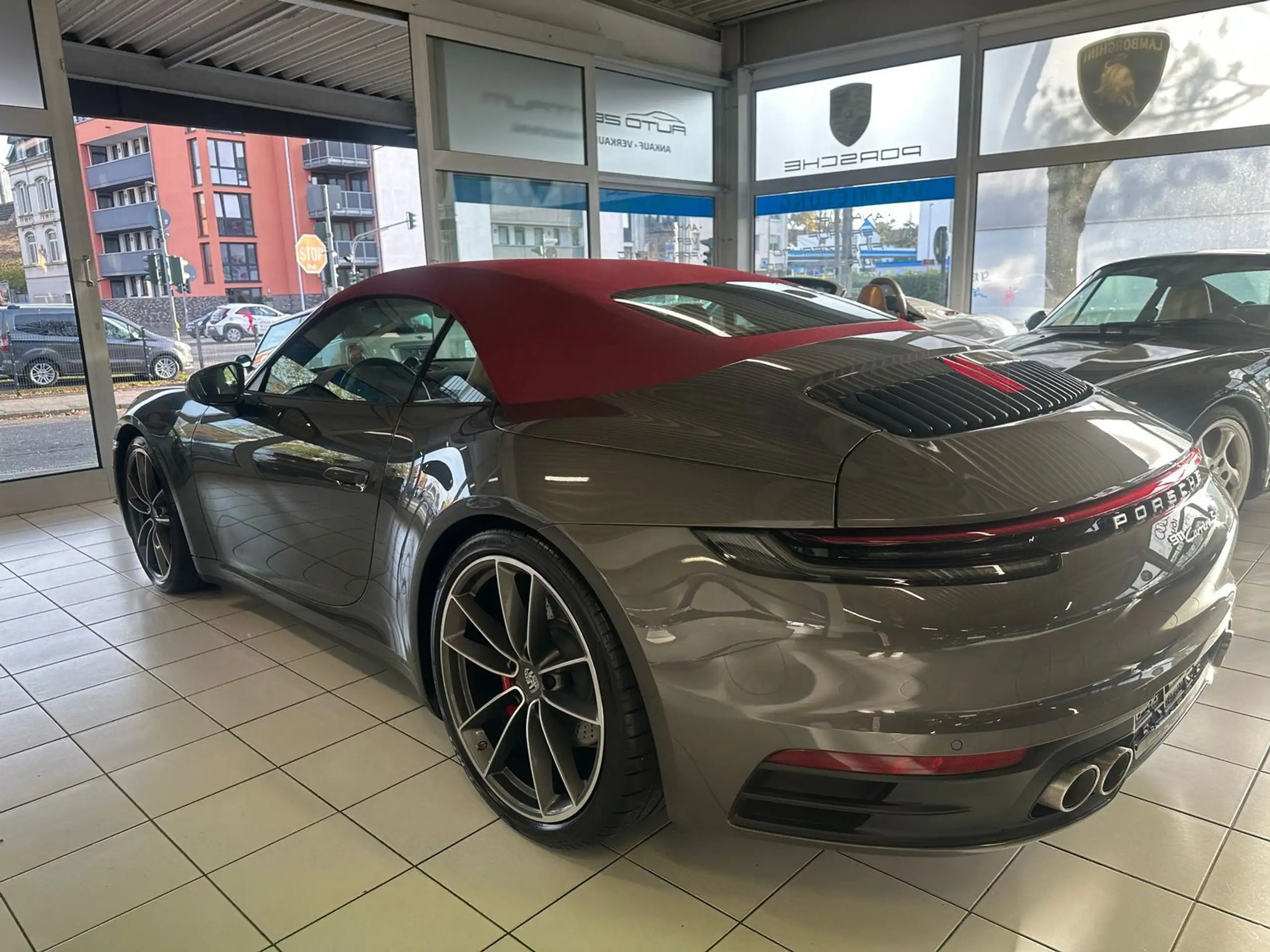 Porsche - 992