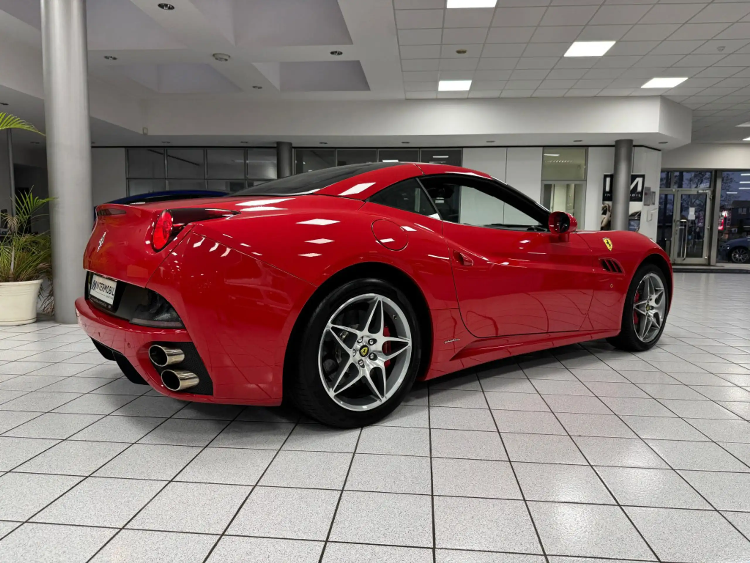 Ferrari - California