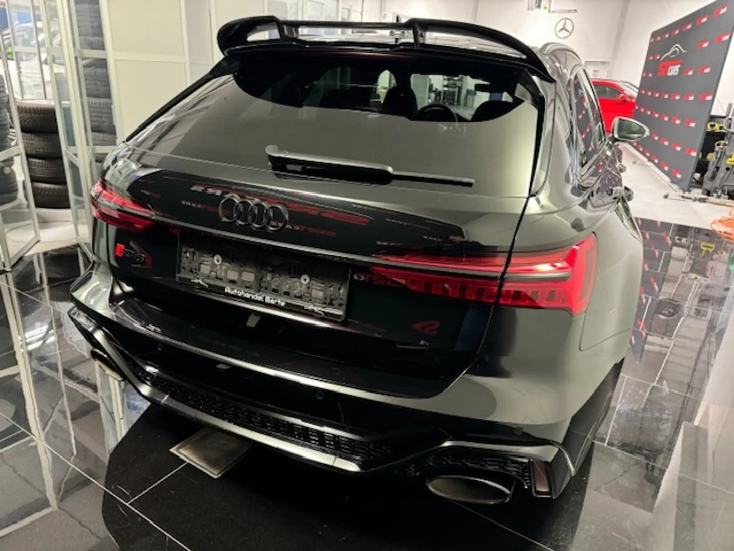 Audi - RS6