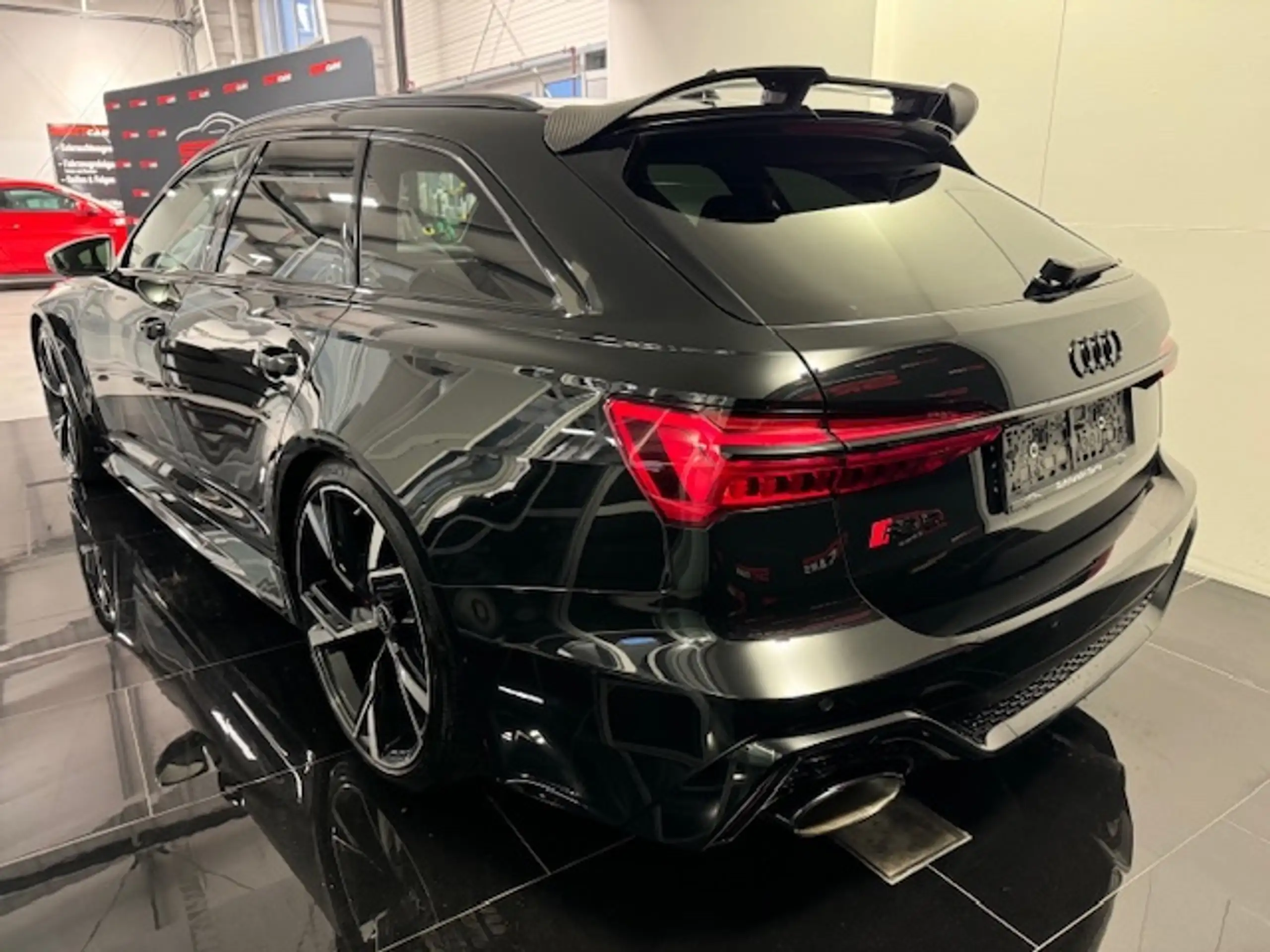 Audi - RS6