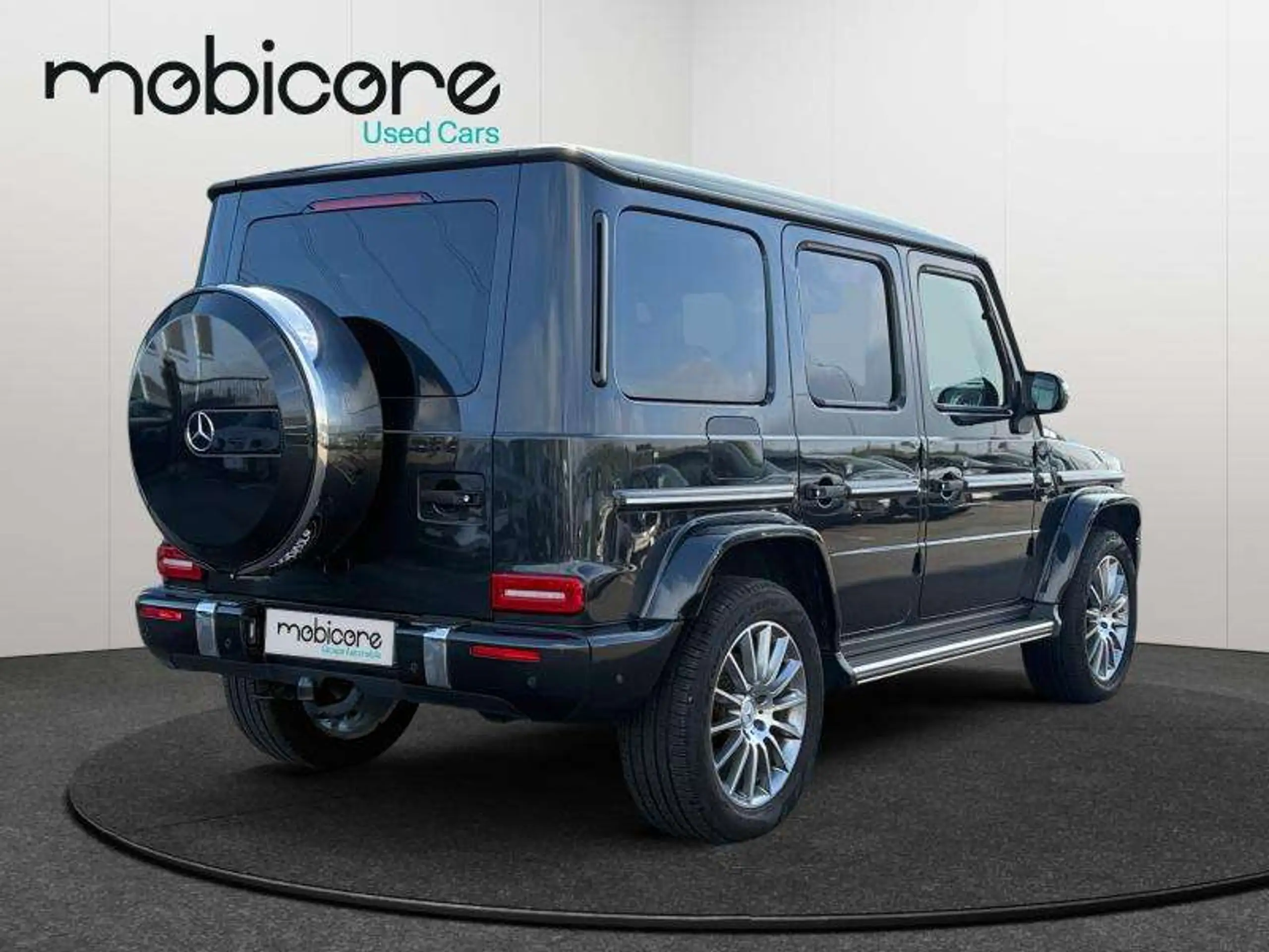 Mercedes-Benz - G 500