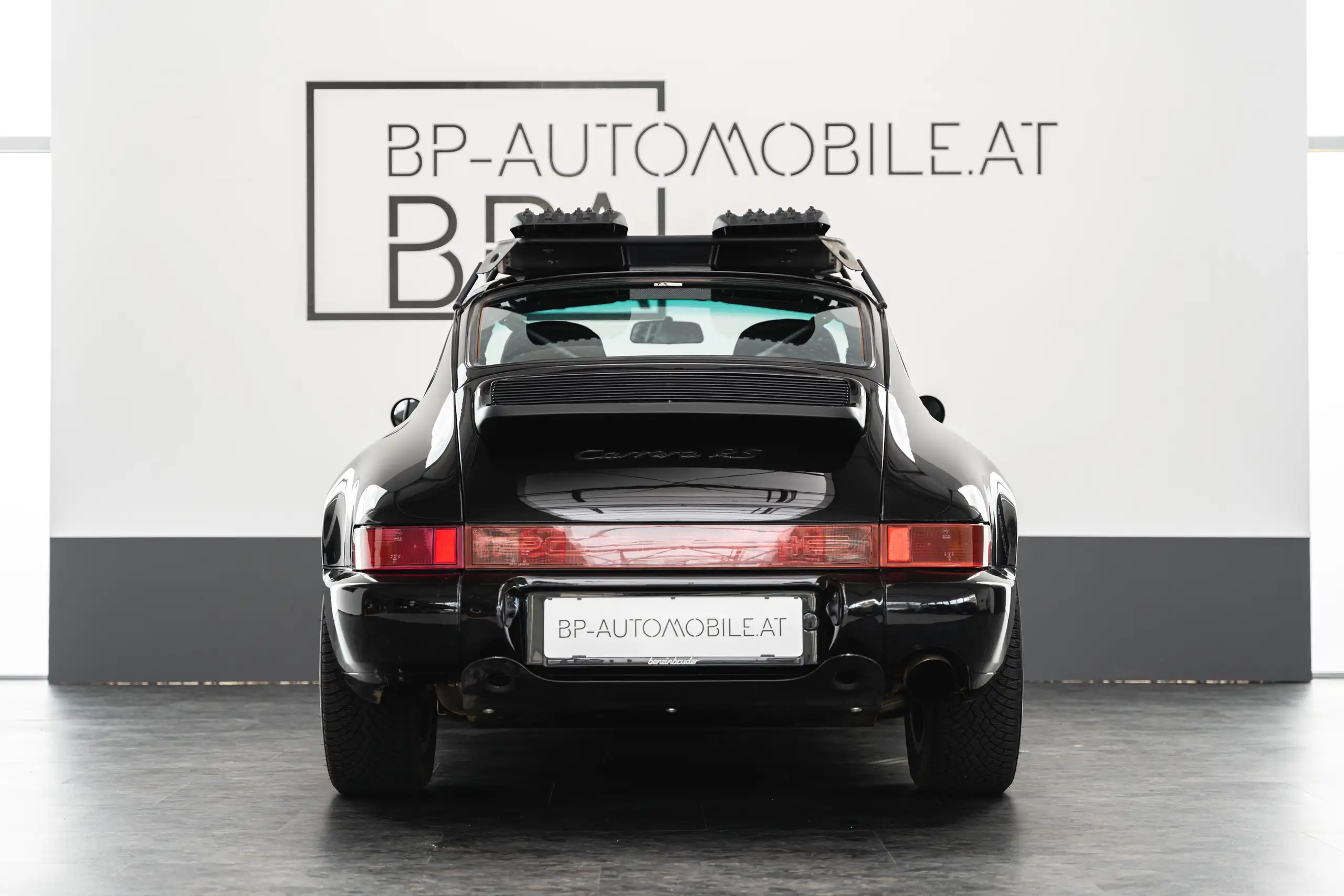 Porsche - 911