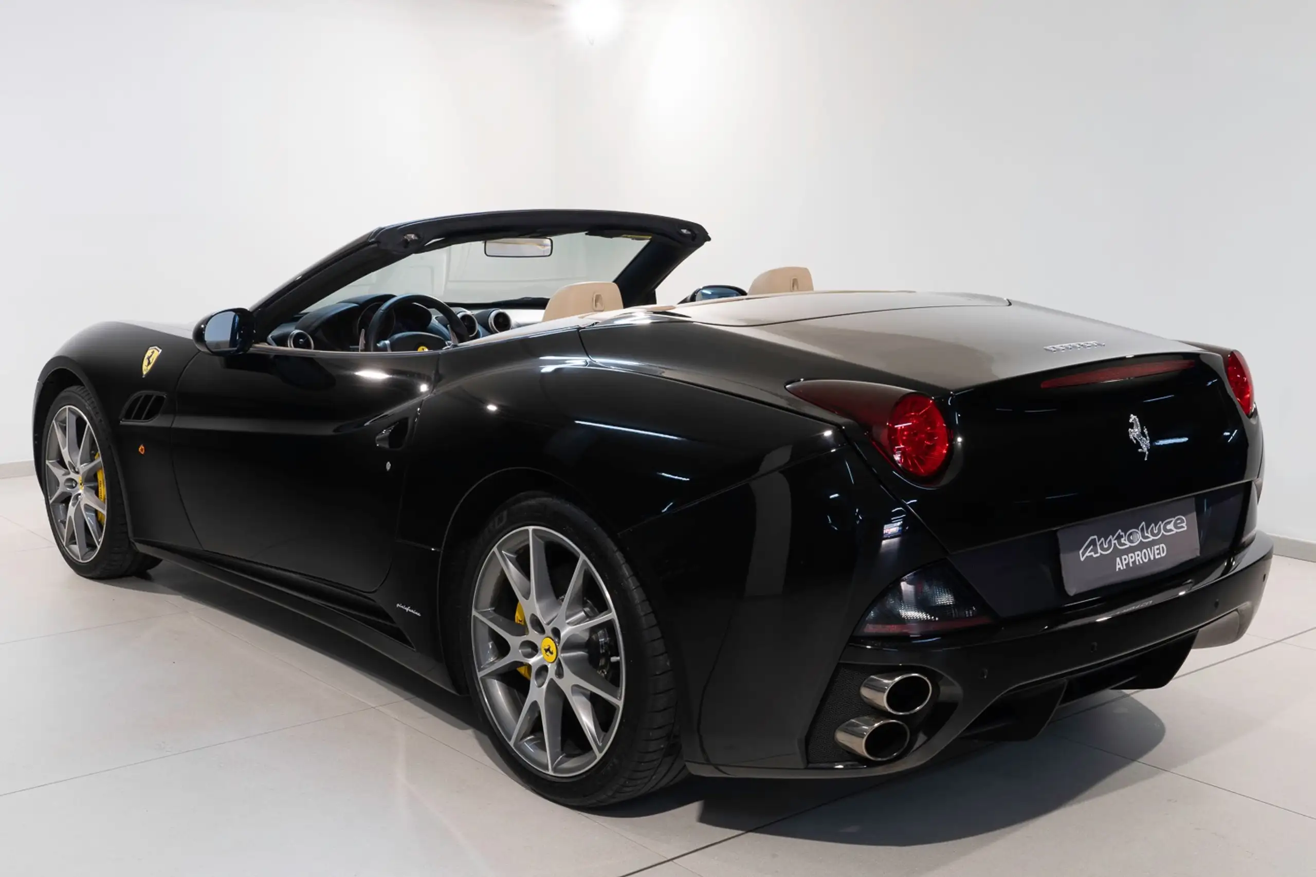 Ferrari - California