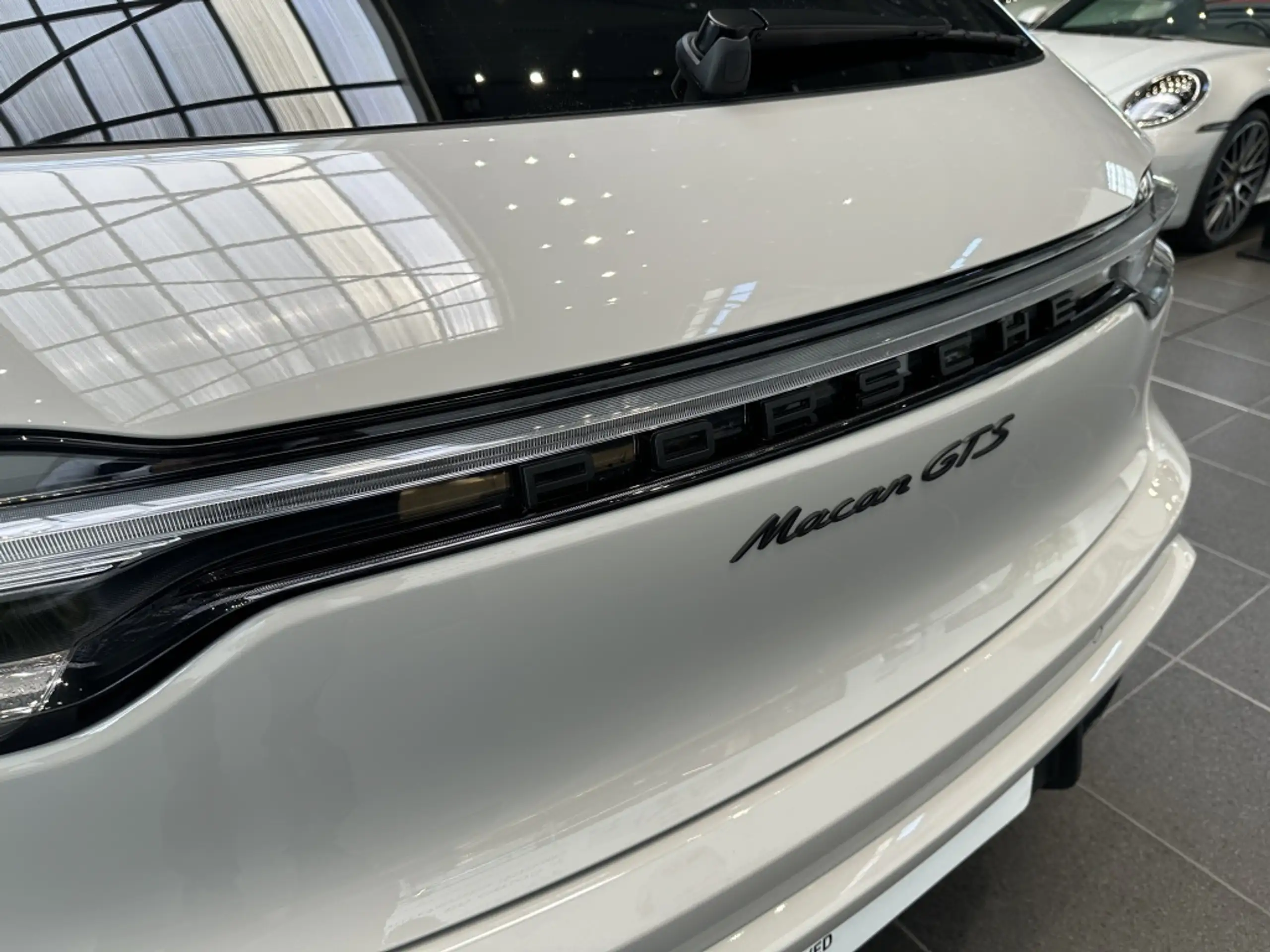 Porsche - Macan