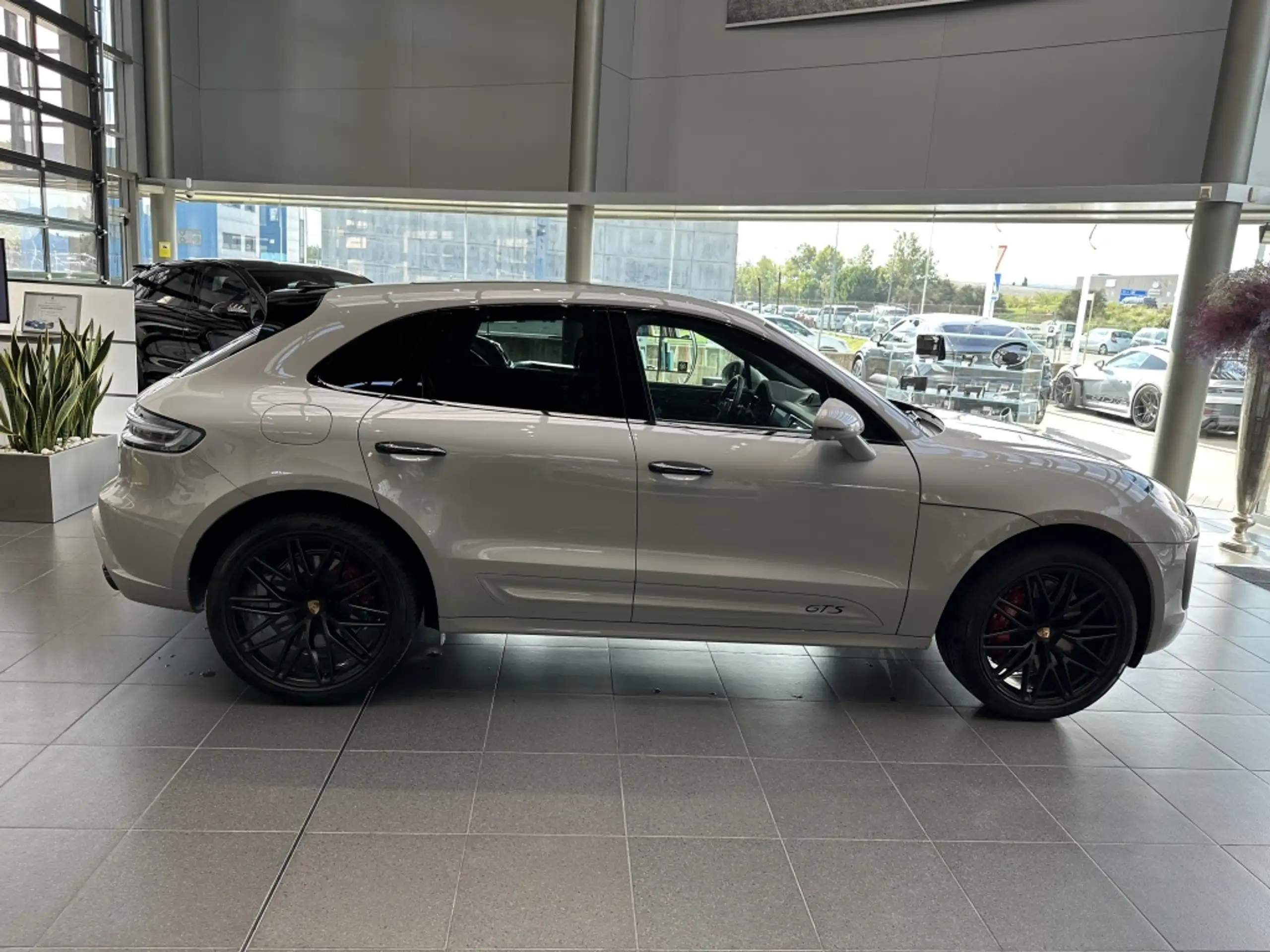 Porsche - Macan