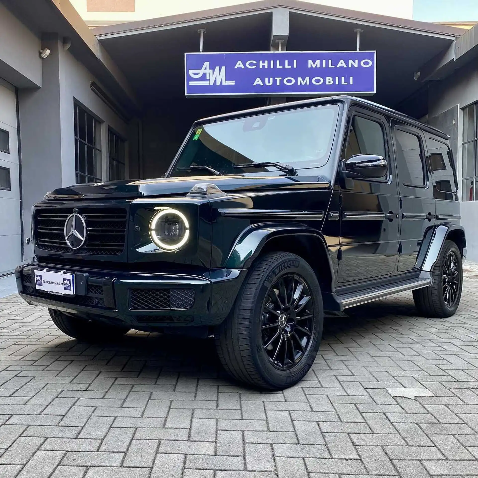 Mercedes-Benz - G 400