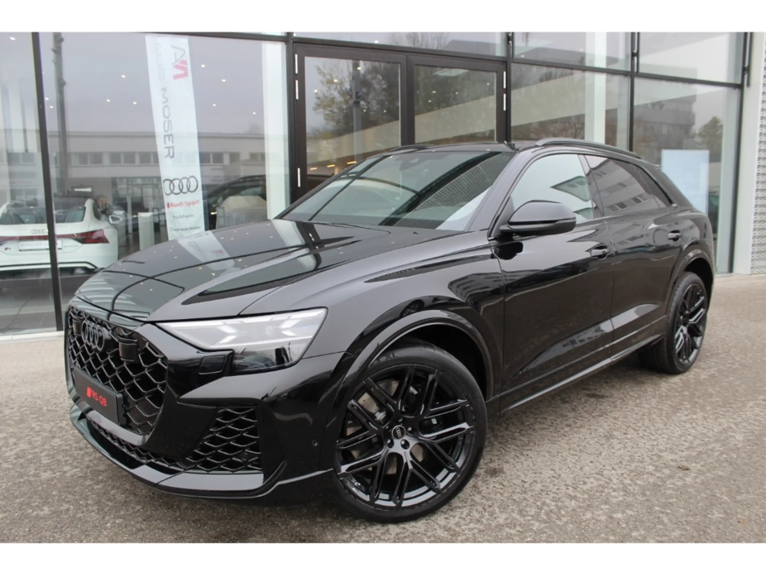 Audi - RS Q8