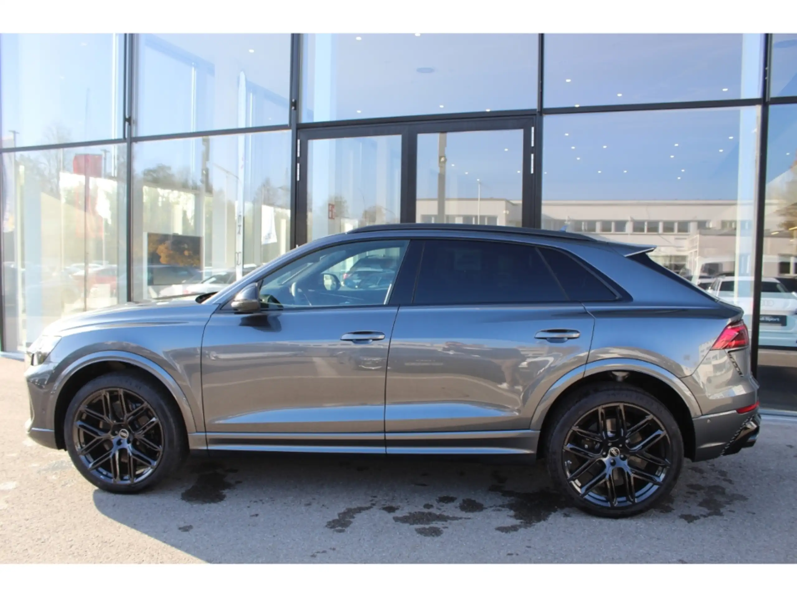 Audi - RS Q8