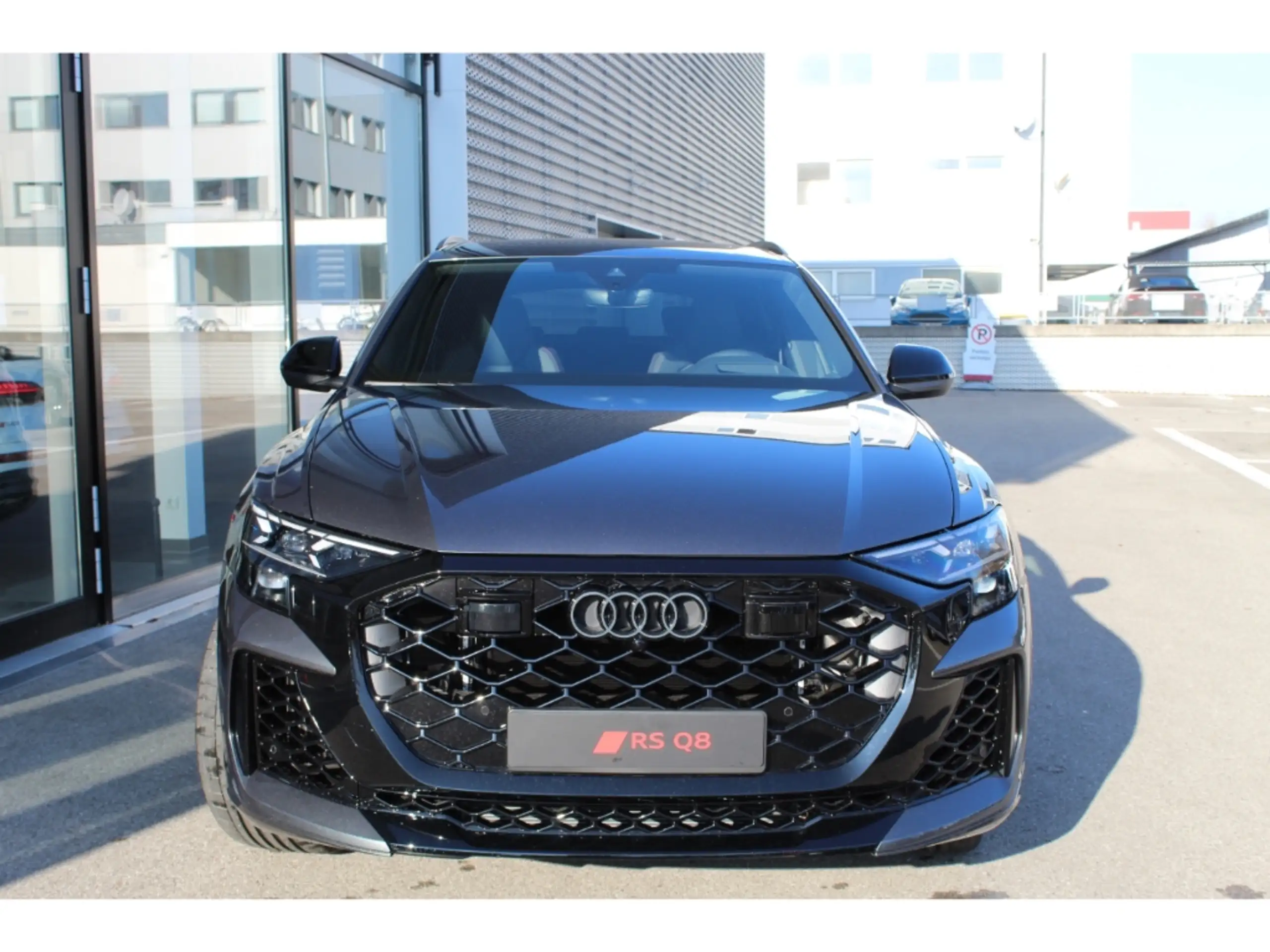 Audi - RS Q8