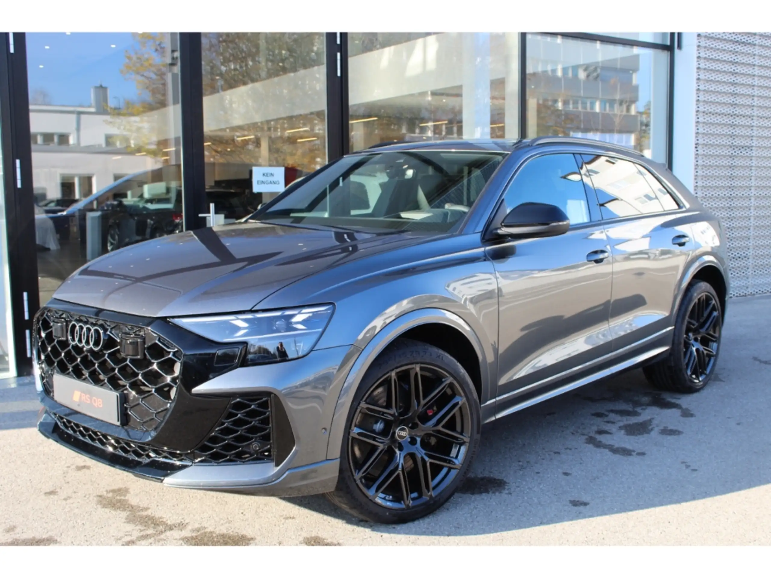 Audi - RS Q8