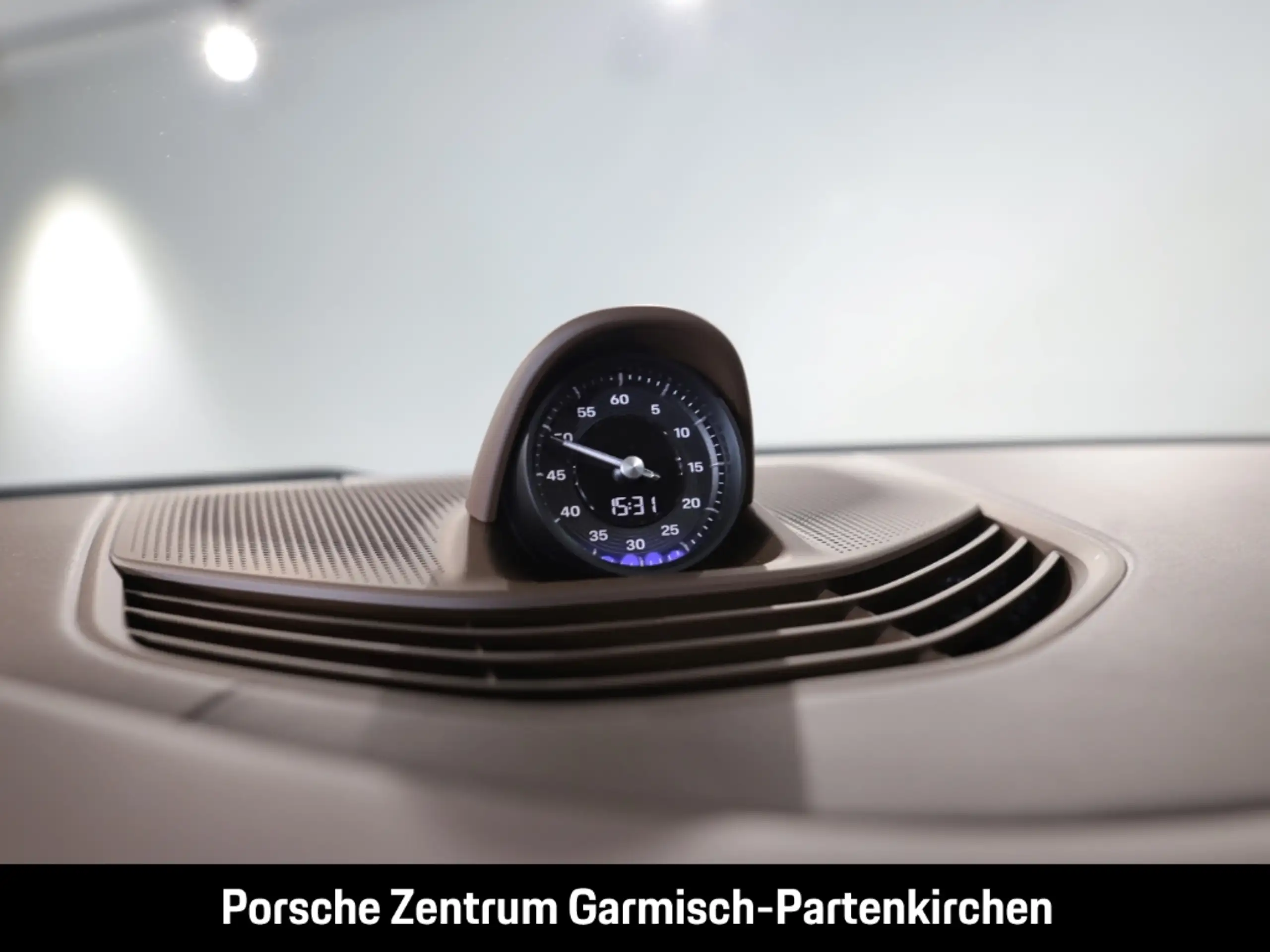 Porsche - Taycan