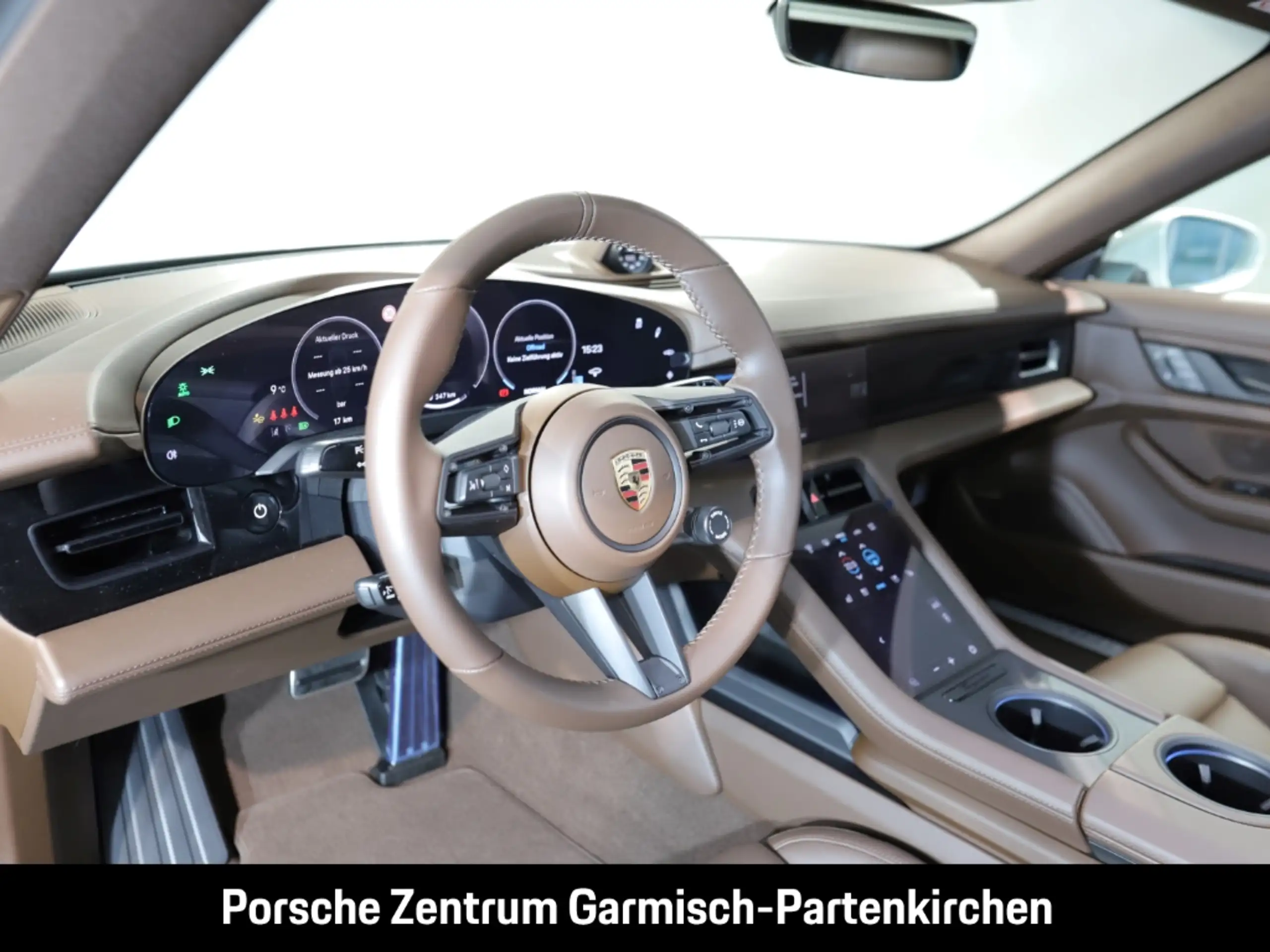 Porsche - Taycan