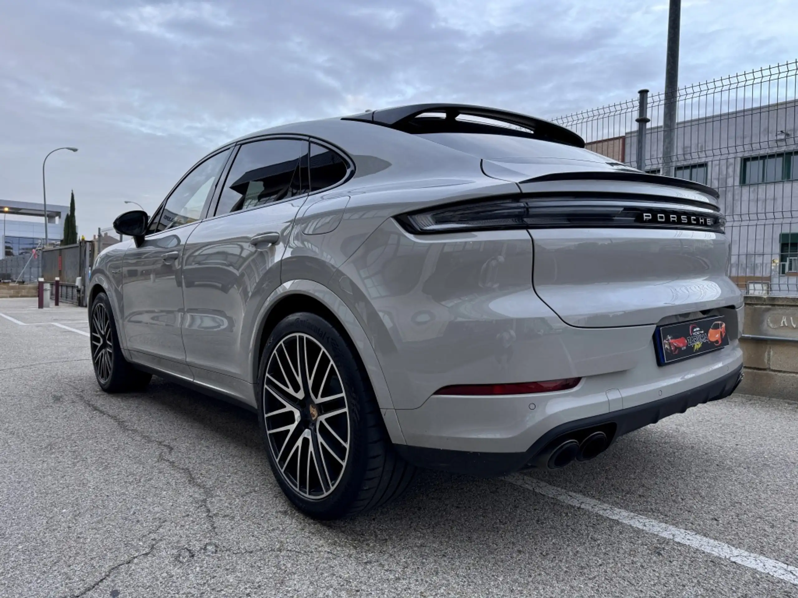 Porsche - Cayenne