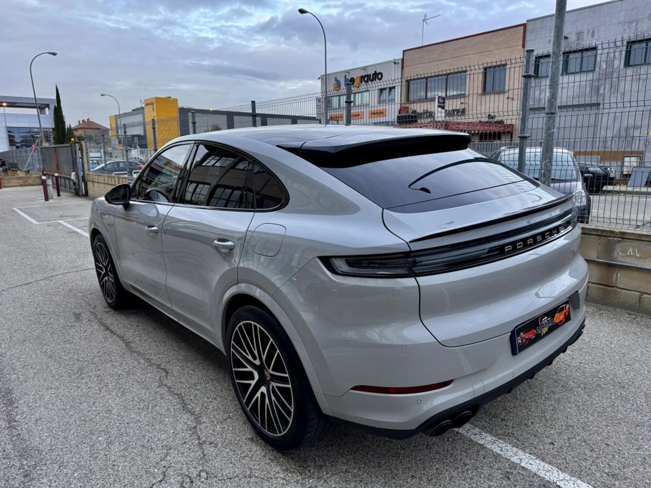 Porsche - Cayenne