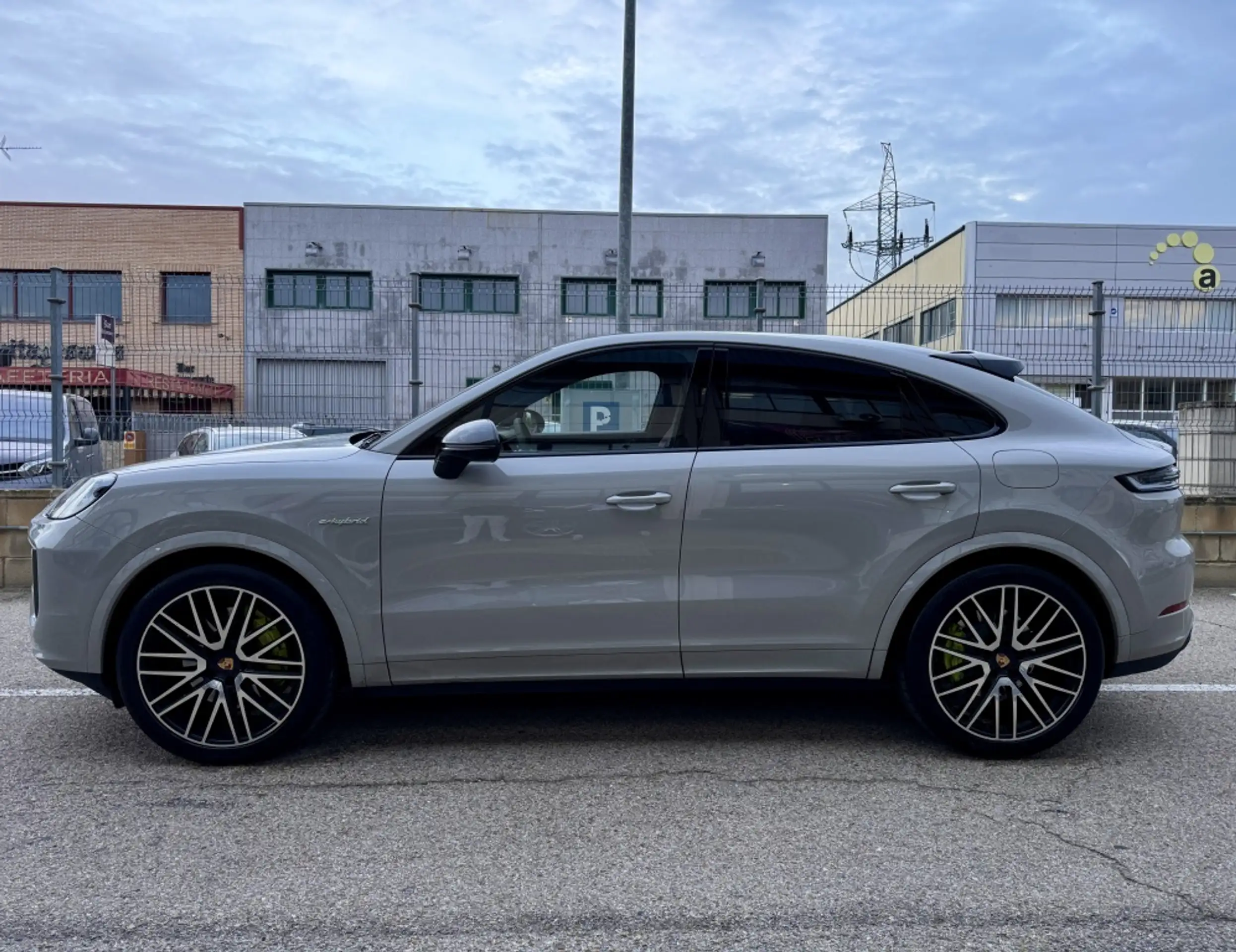 Porsche - Cayenne