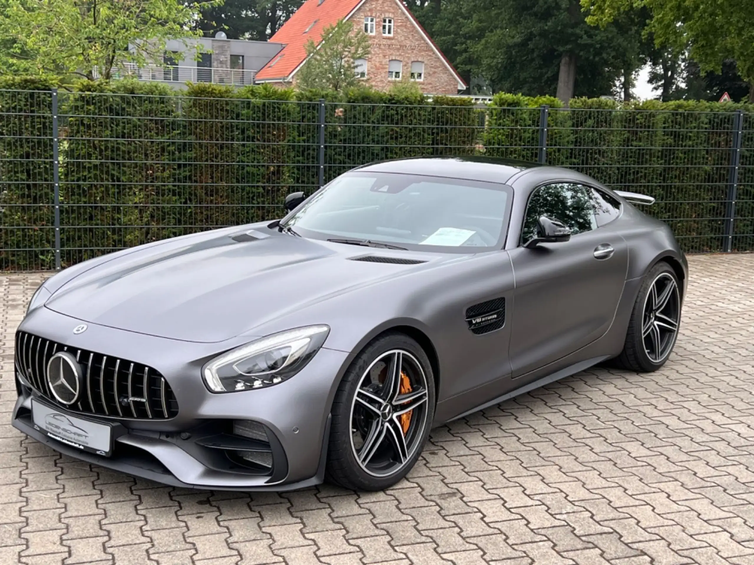 Mercedes-Benz - AMG GT