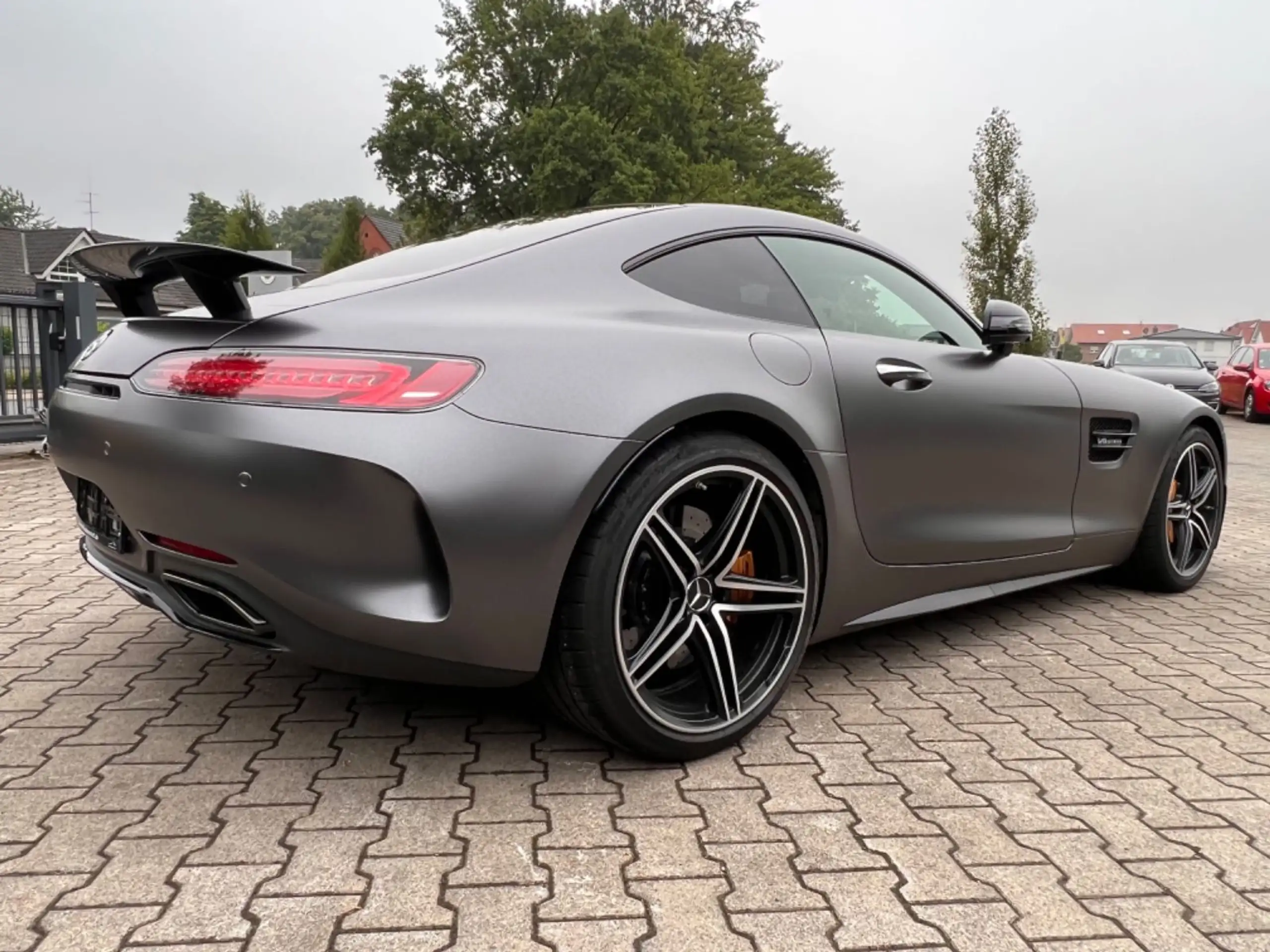 Mercedes-Benz - AMG GT