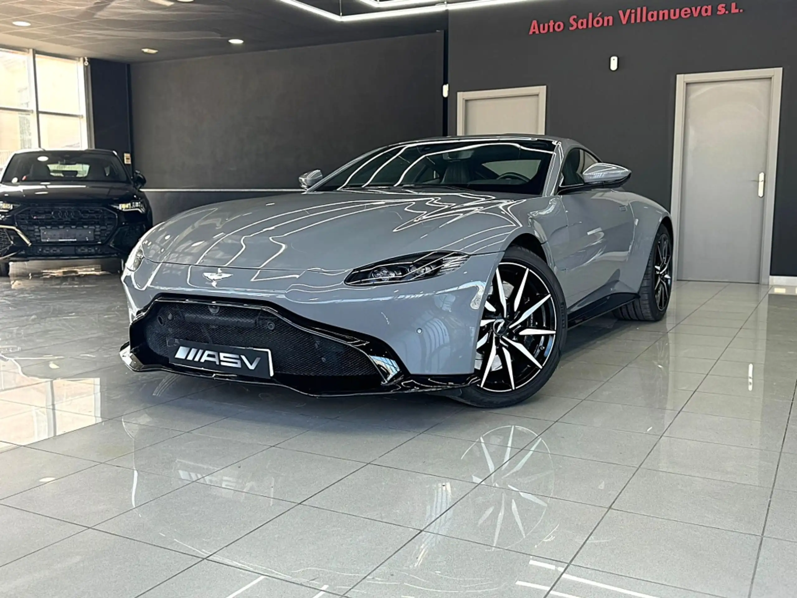 Aston Martin - Vantage