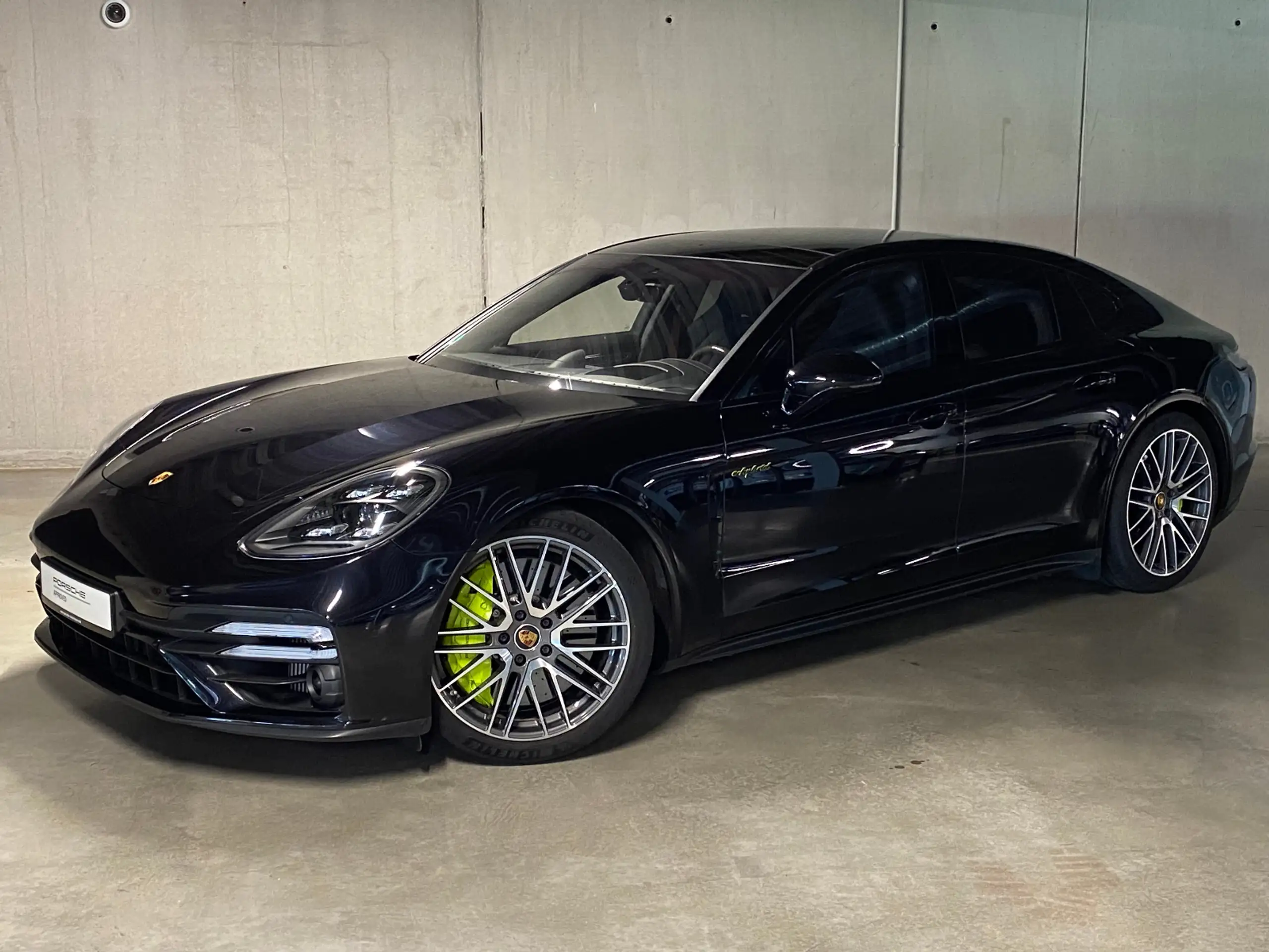 Porsche - Panamera