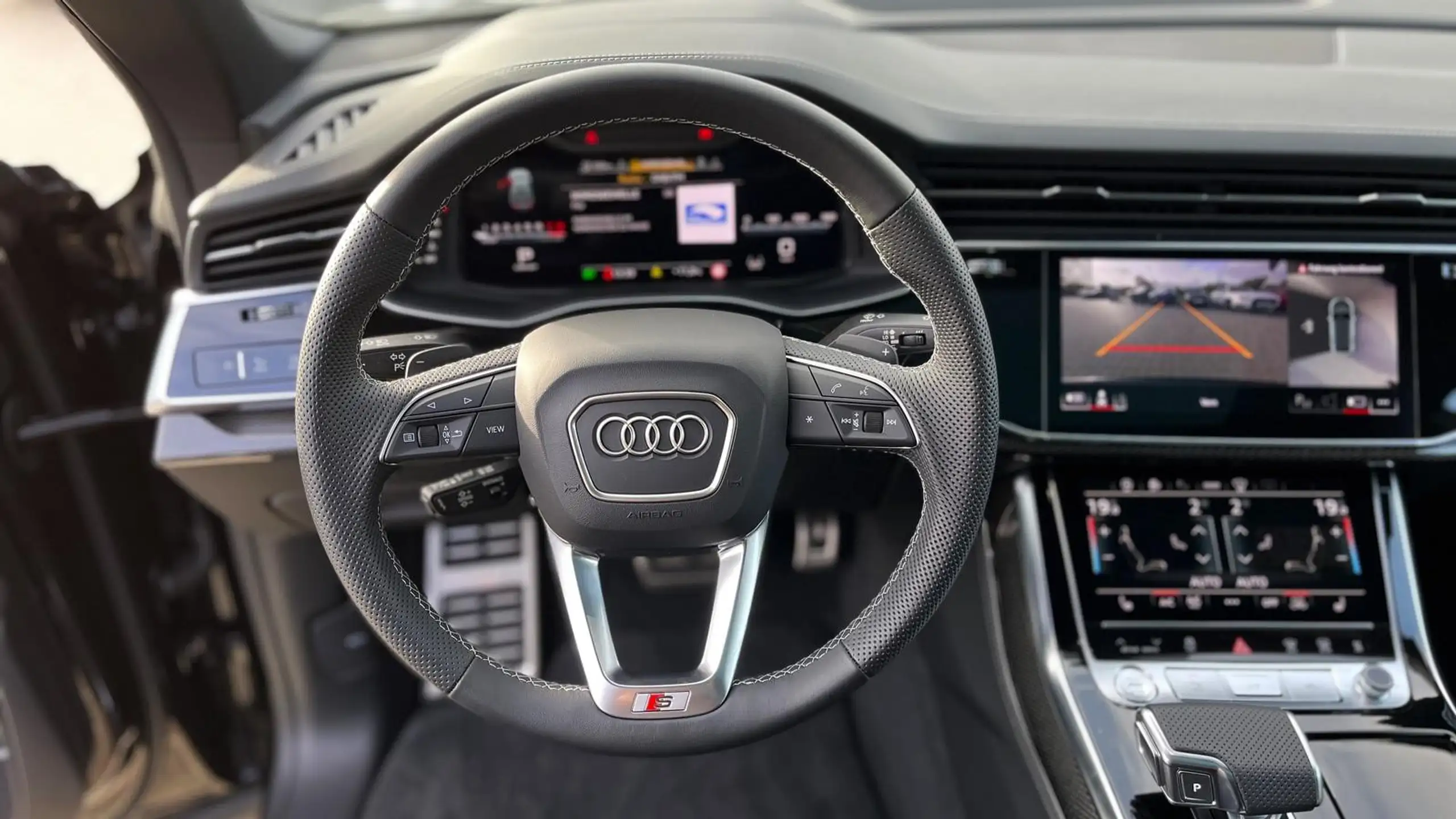 Audi - SQ8