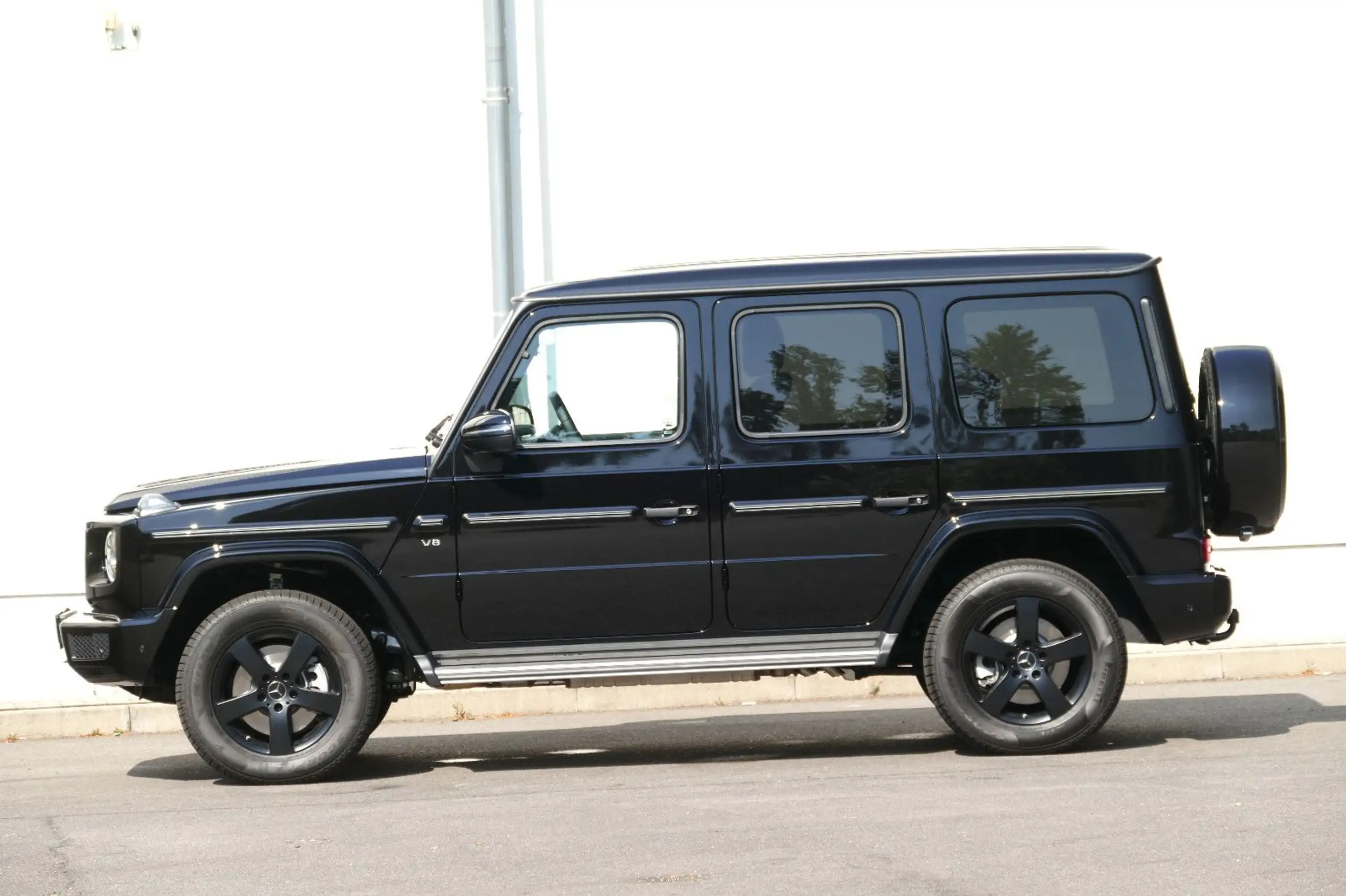 Mercedes-Benz - G 500