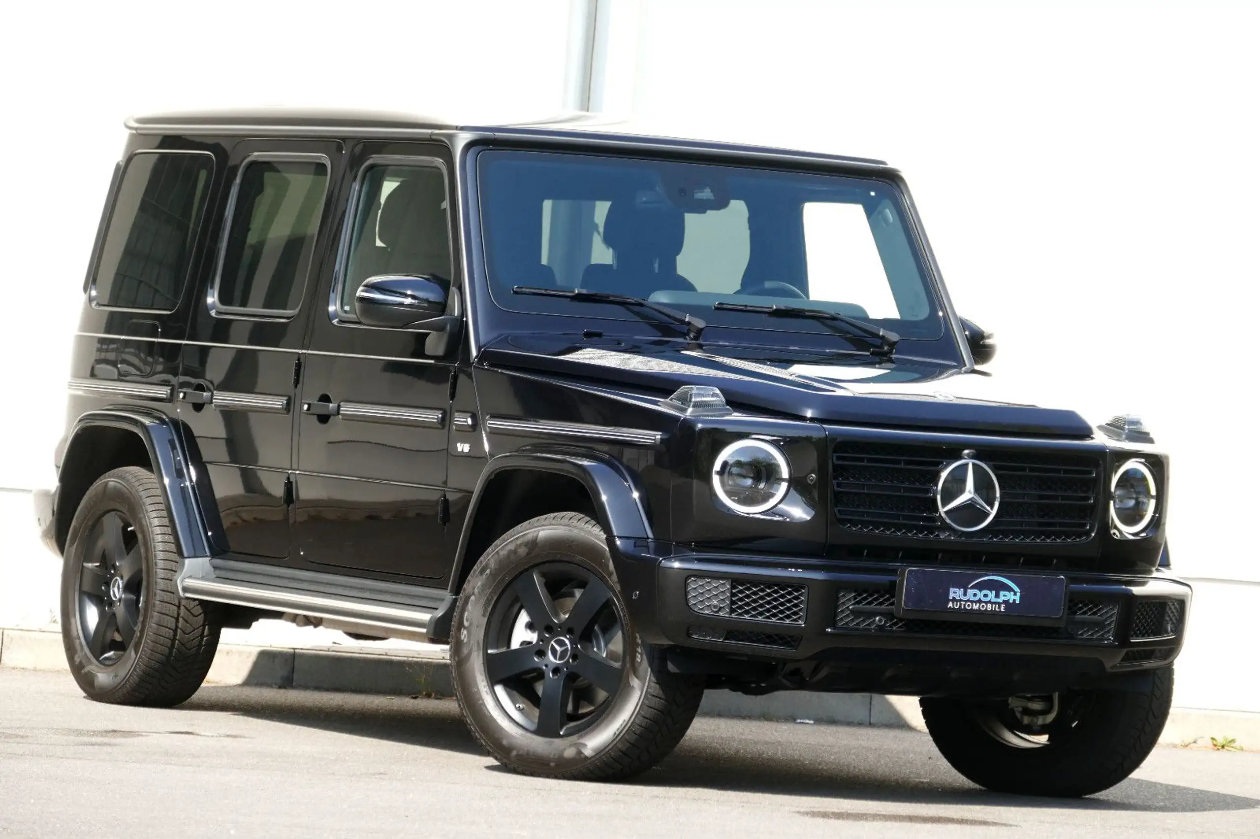 Mercedes-Benz - G 500