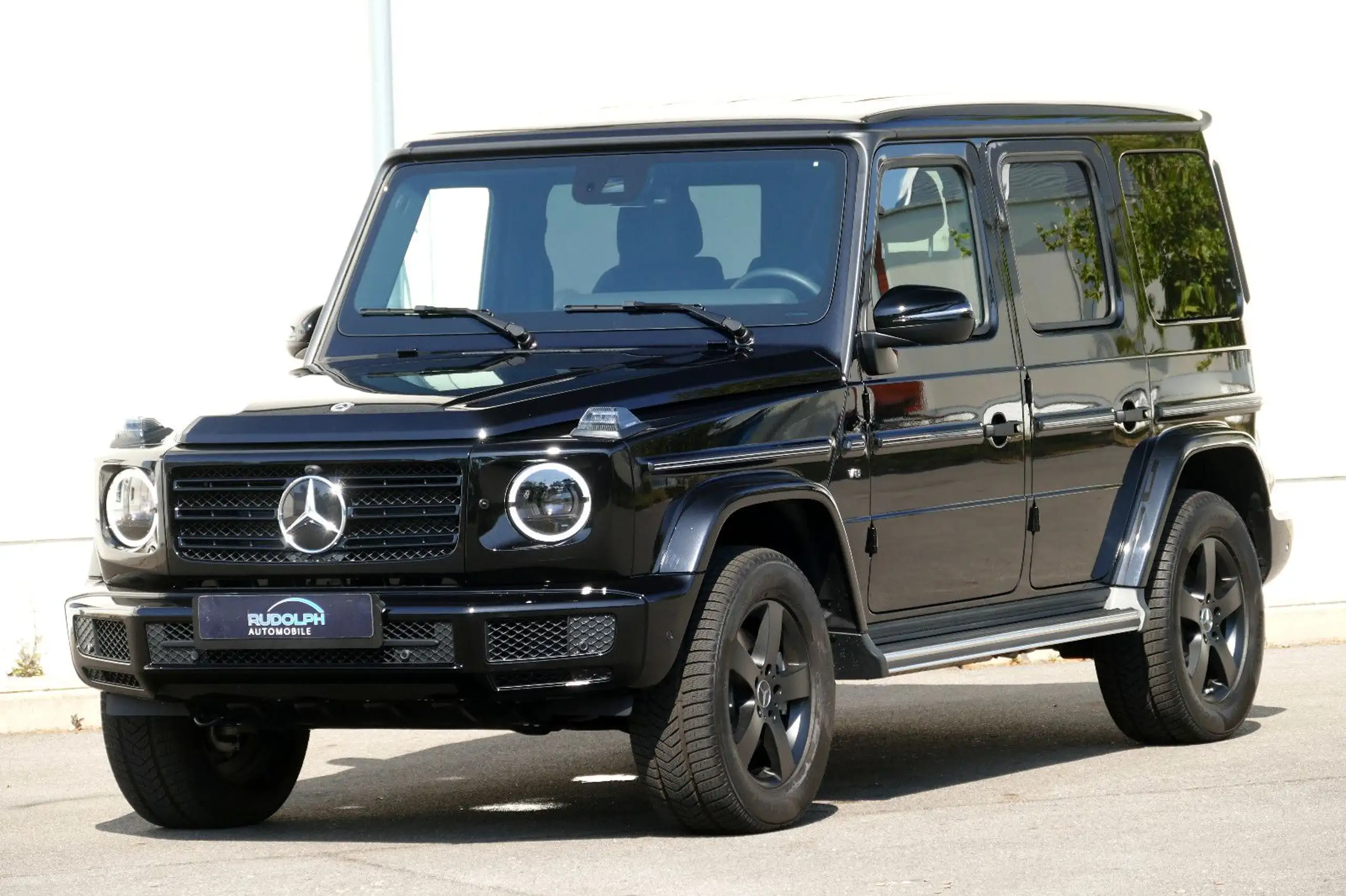 Mercedes-Benz - G 500