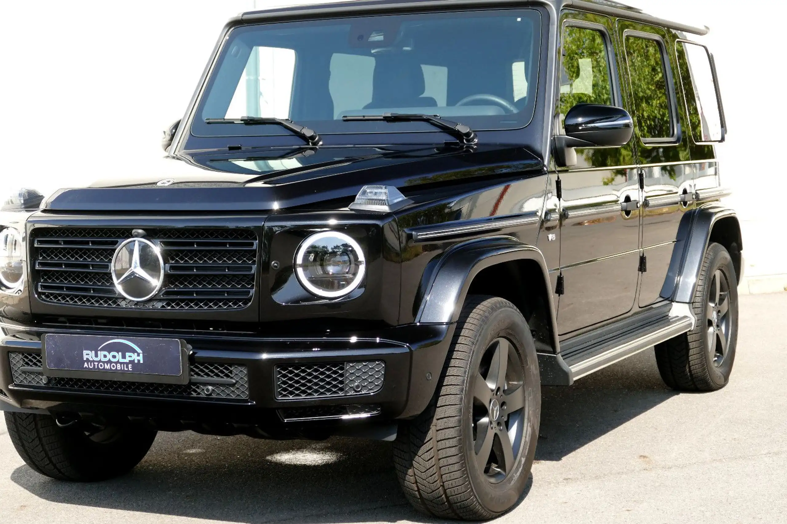 Mercedes-Benz - G 500