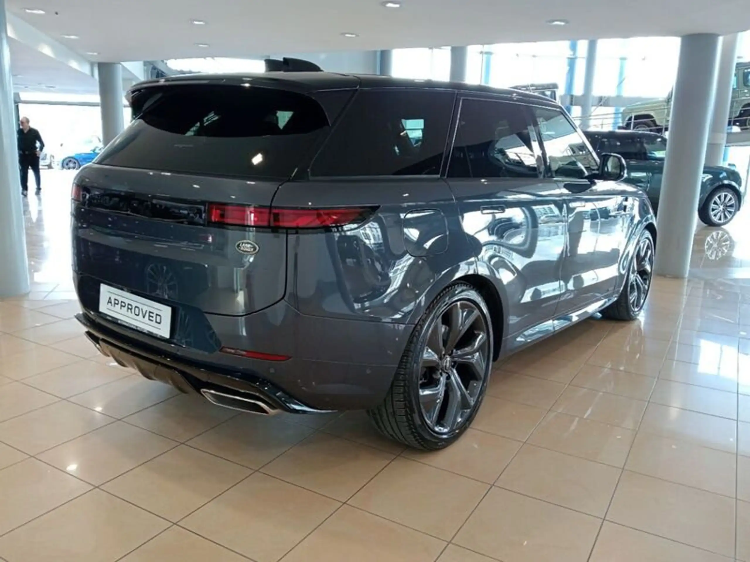 Land Rover - Range Rover Sport