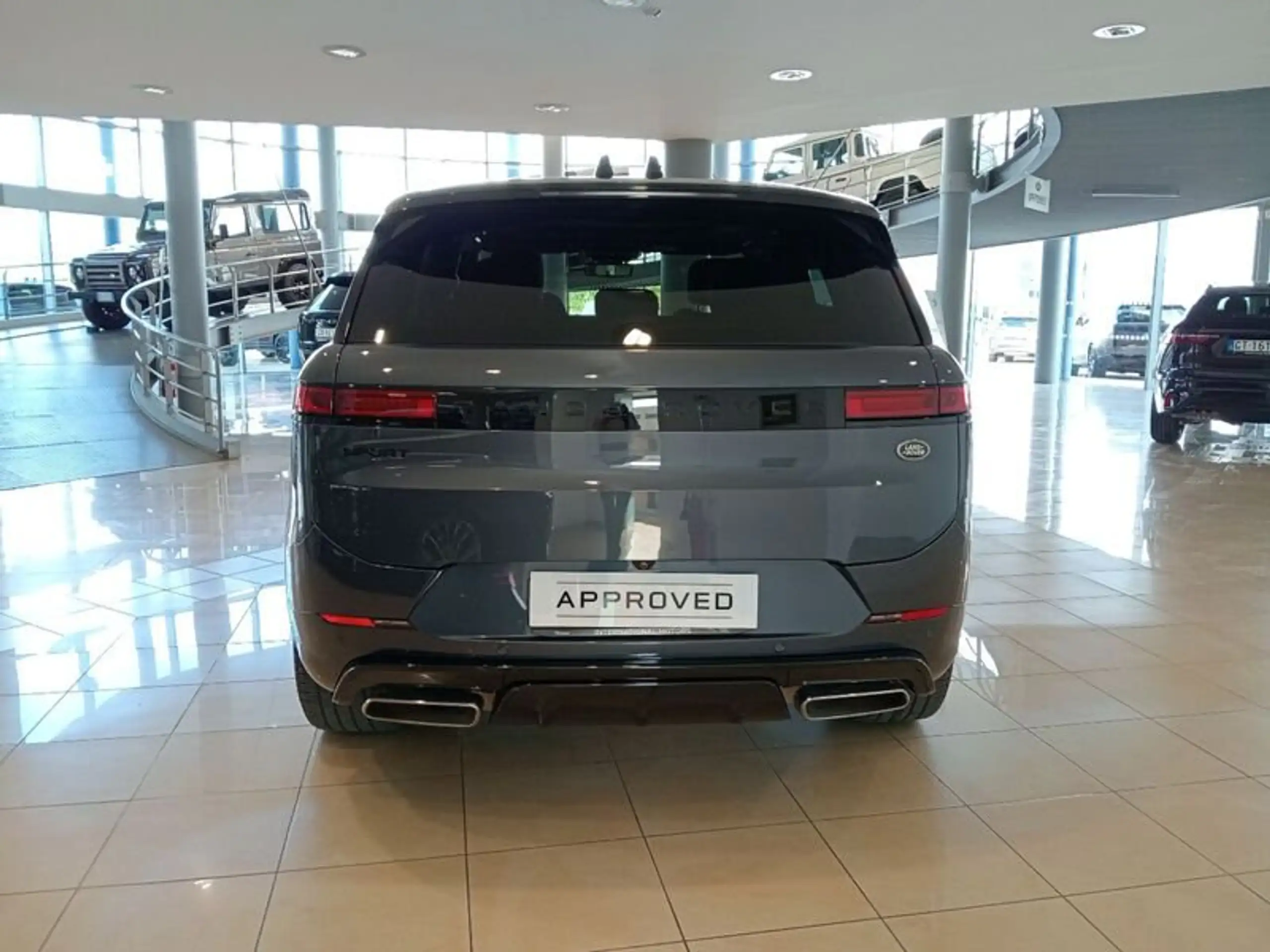 Land Rover - Range Rover Sport