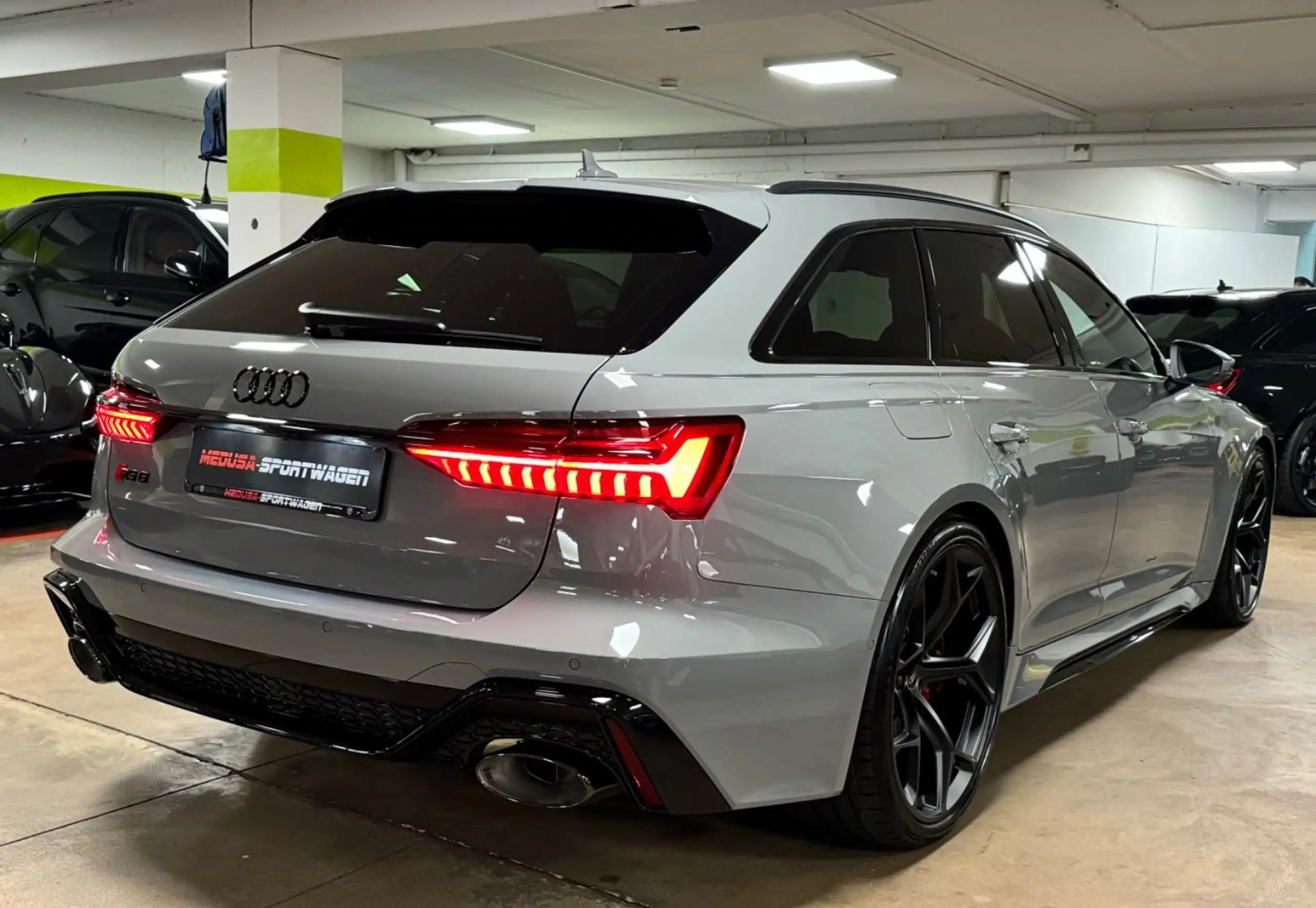 Audi - RS6