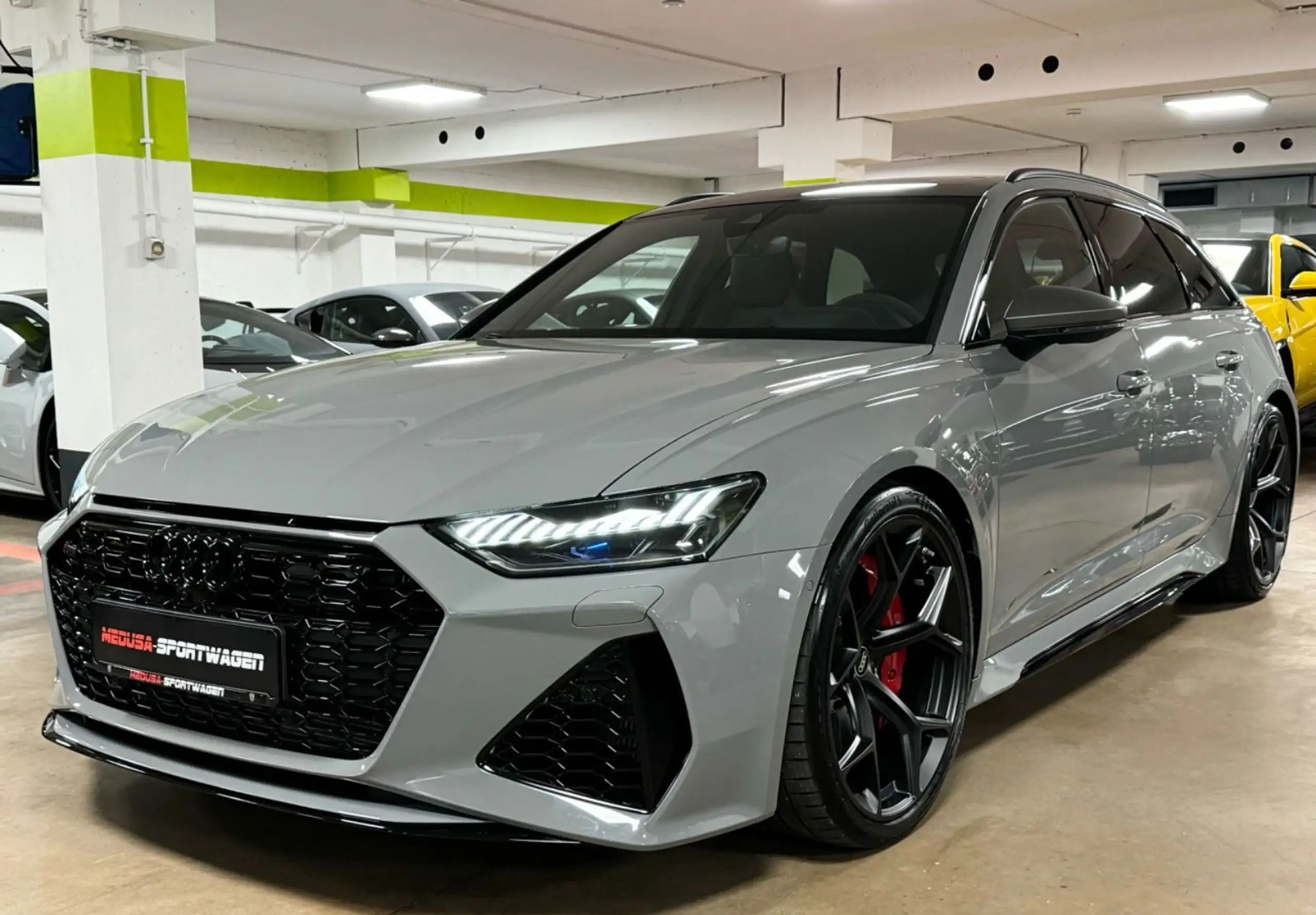 Audi - RS6