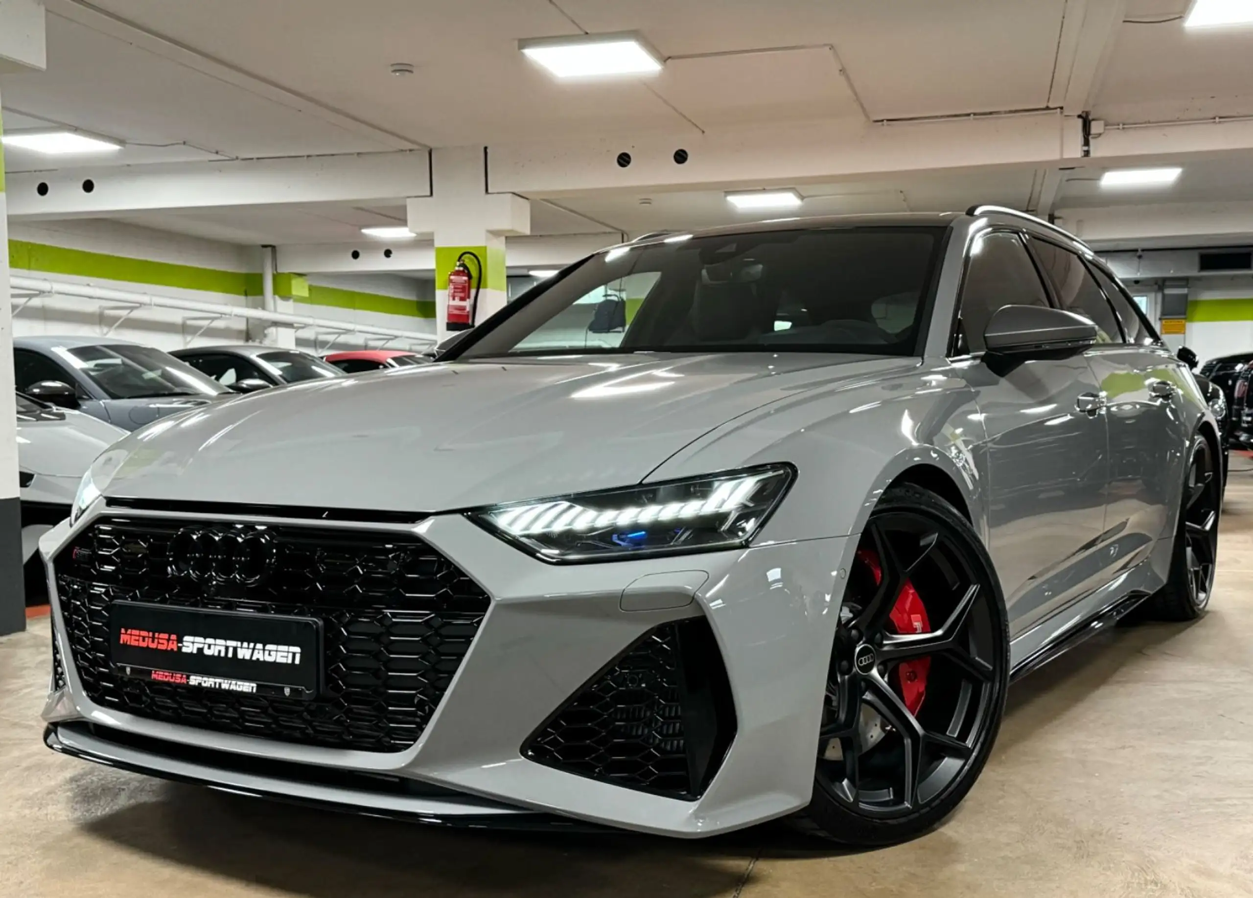 Audi - RS6