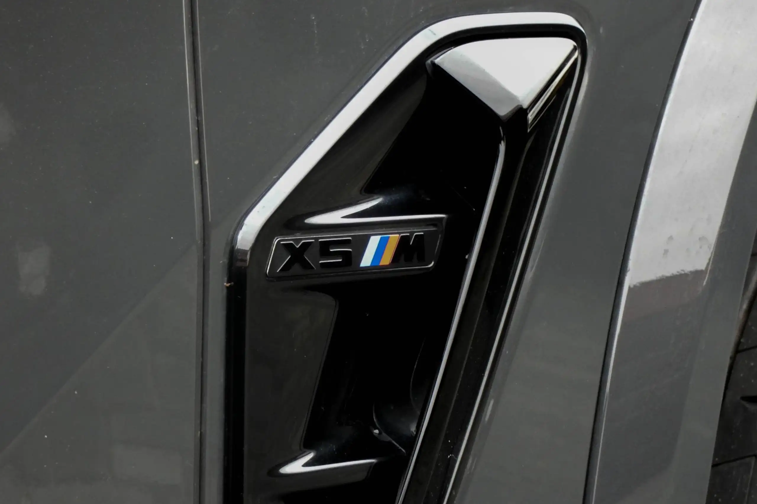 BMW - X5 M