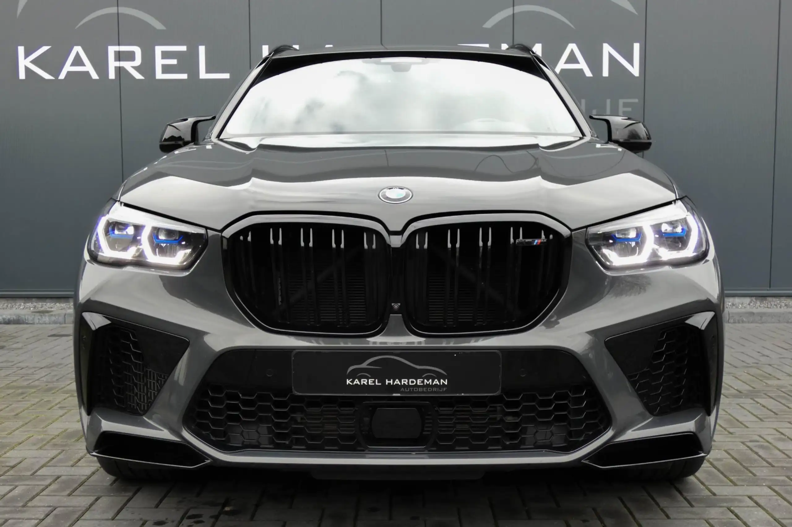 BMW - X5 M