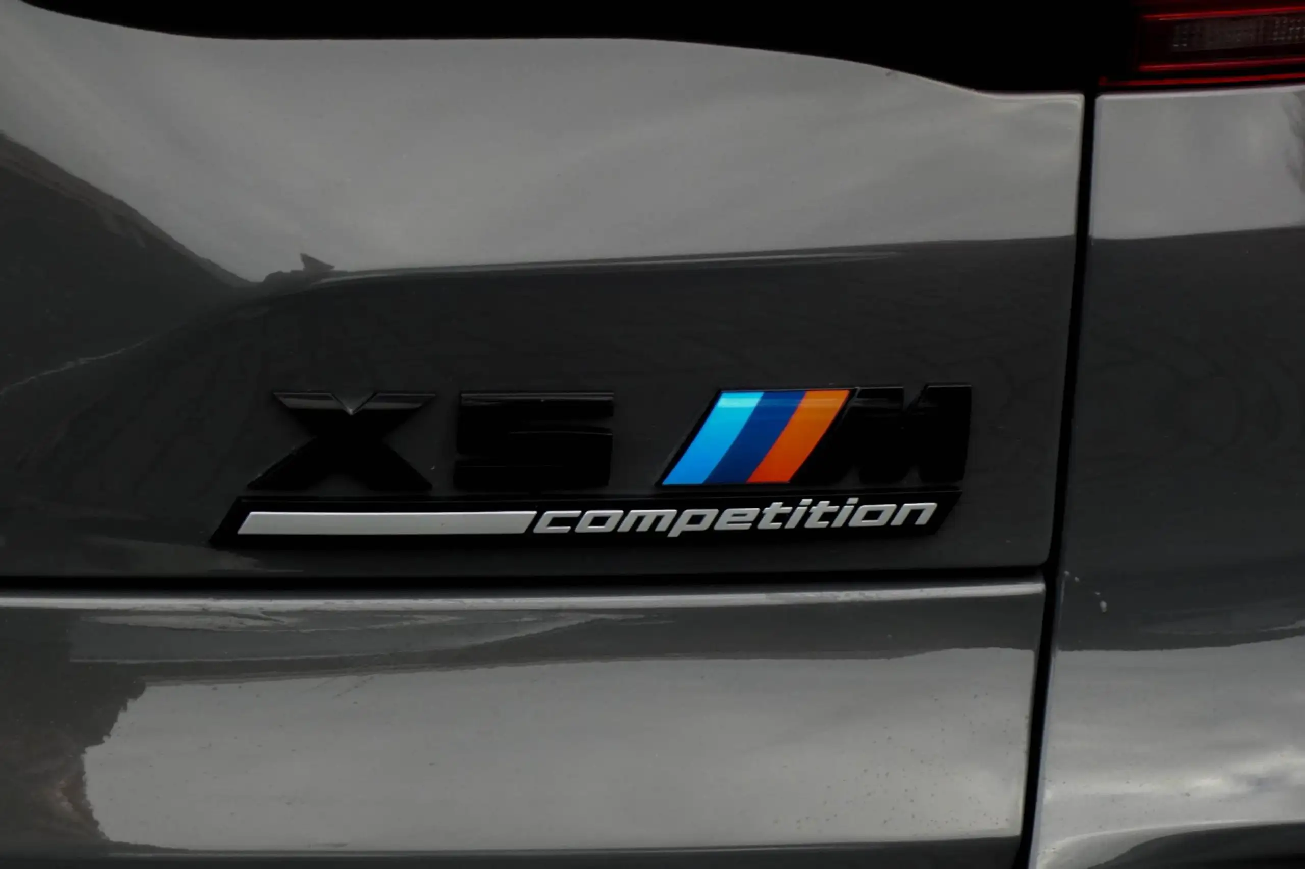 BMW - X5 M