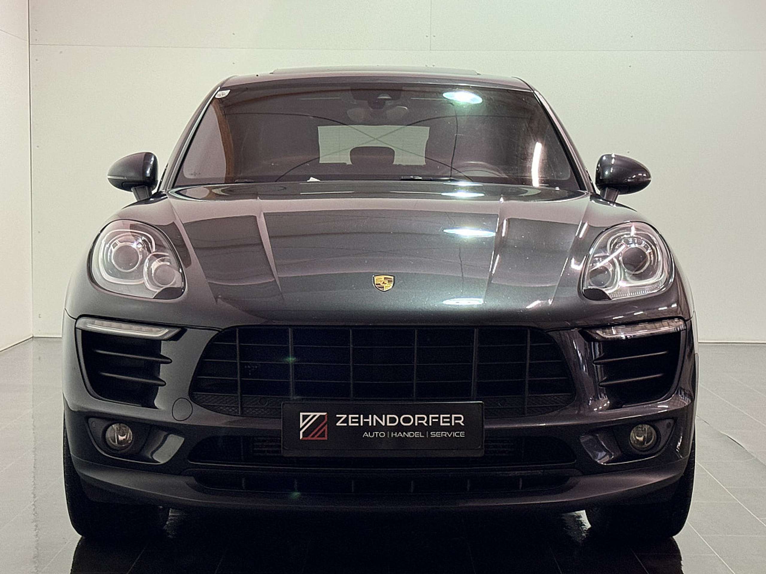 Porsche - Macan