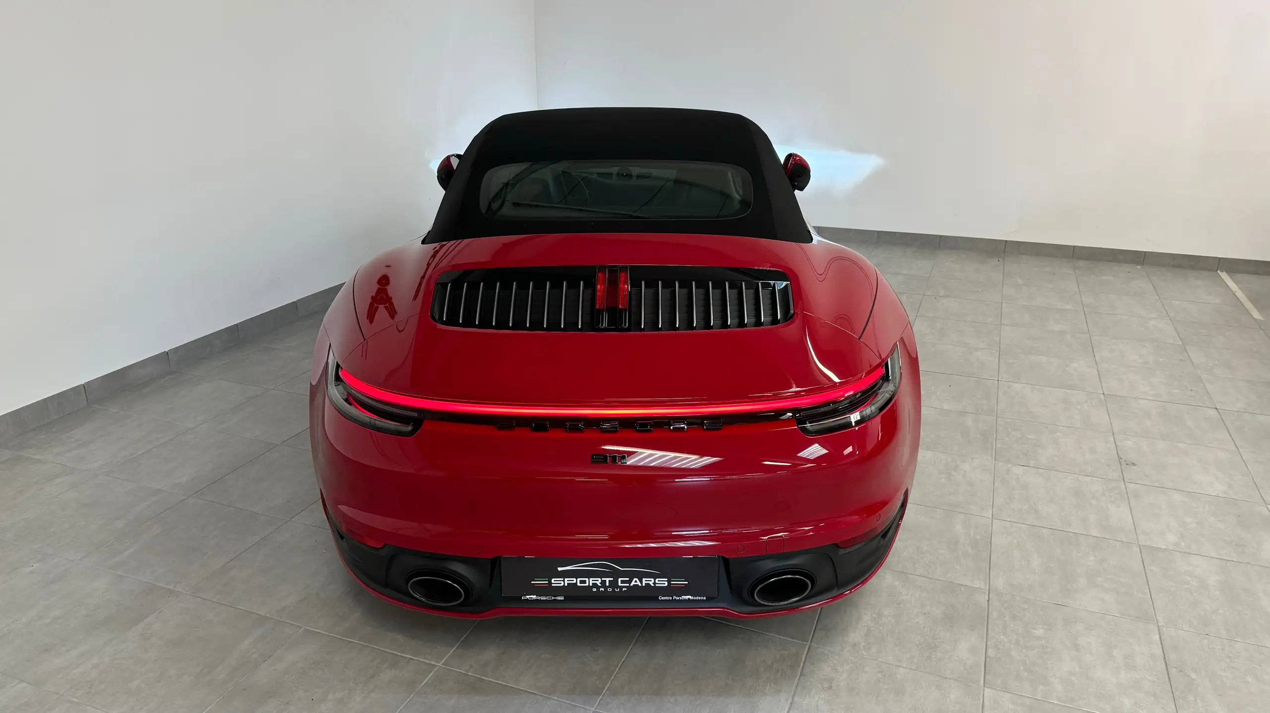 Porsche - 911