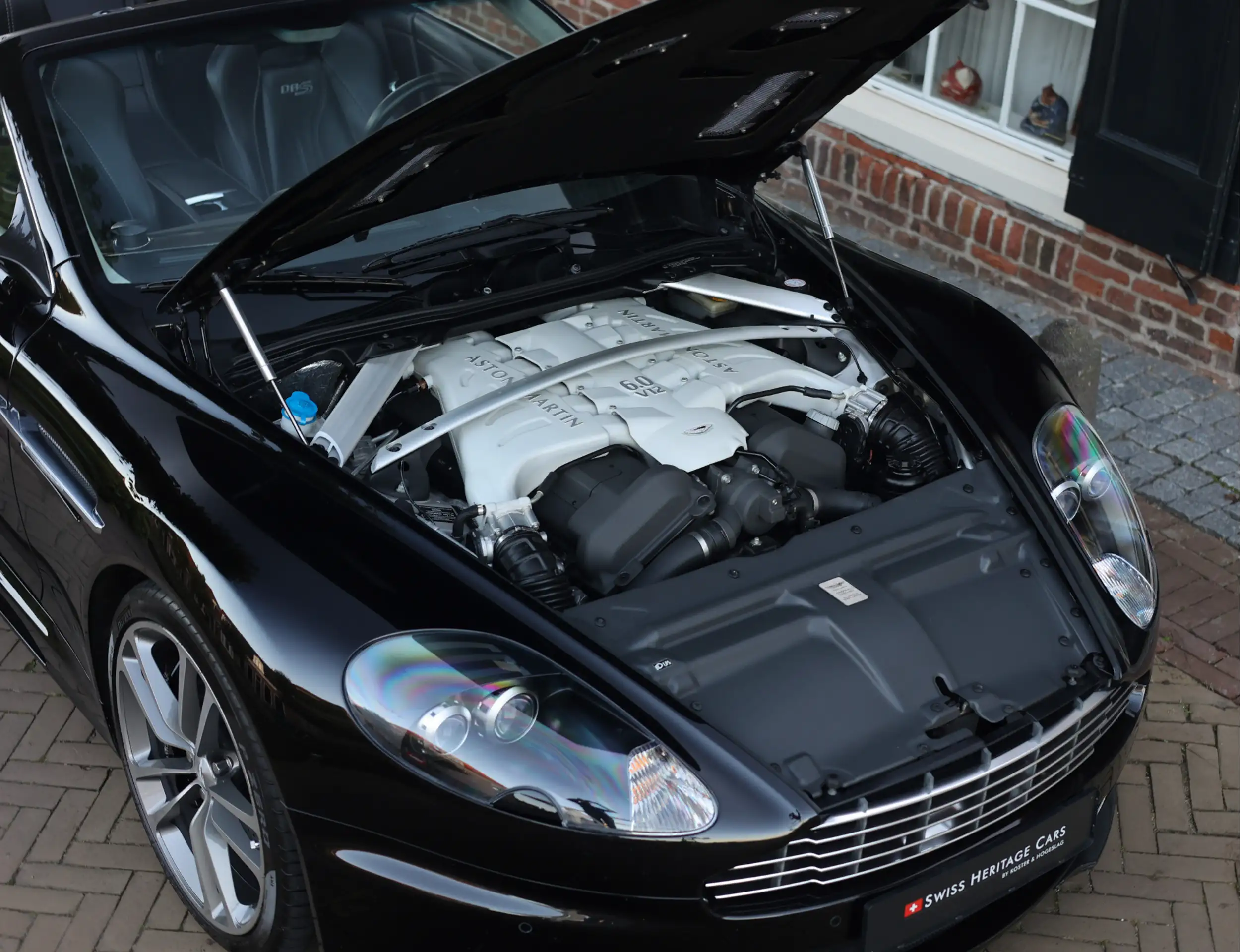 Aston Martin - DBS