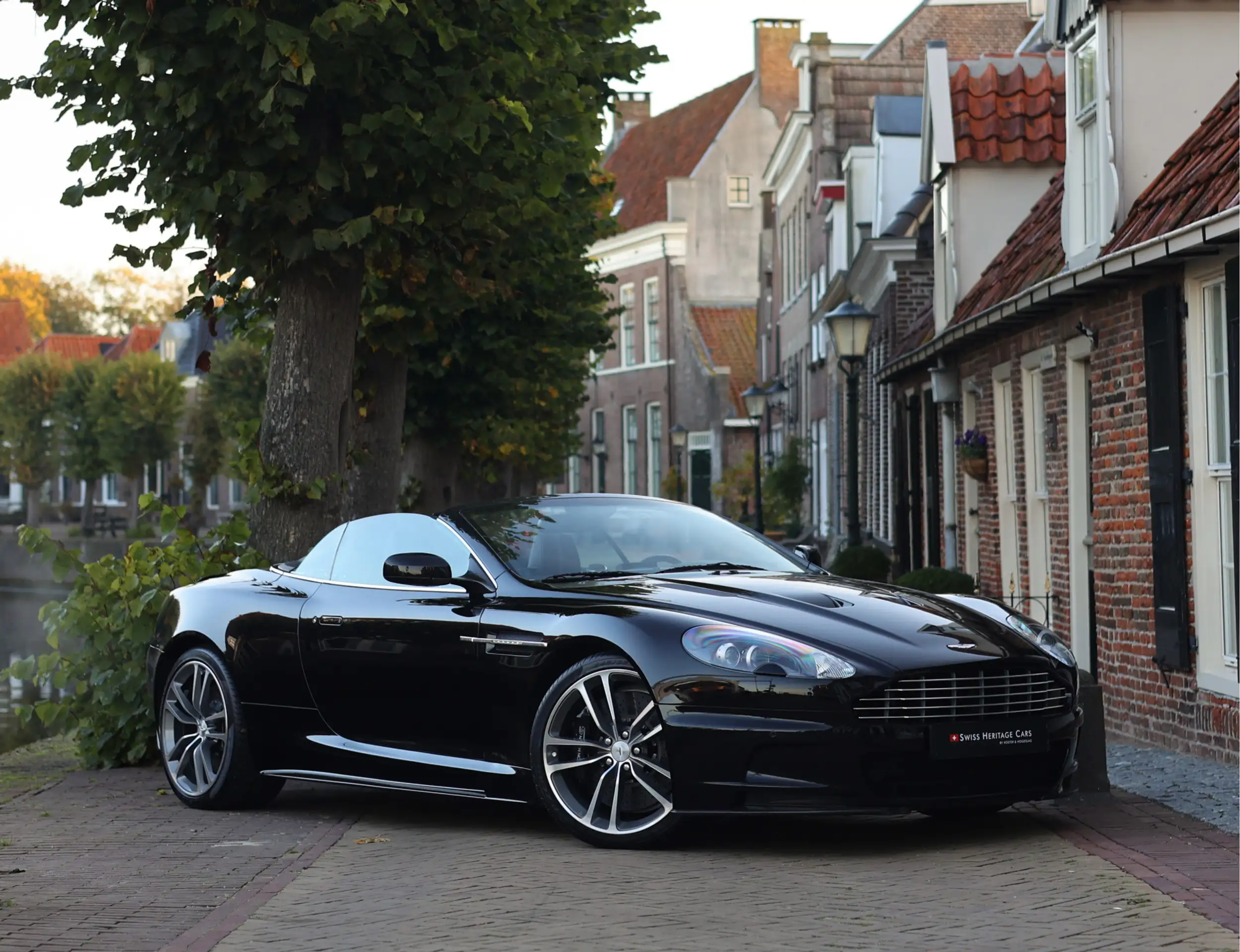 Aston Martin - DBS