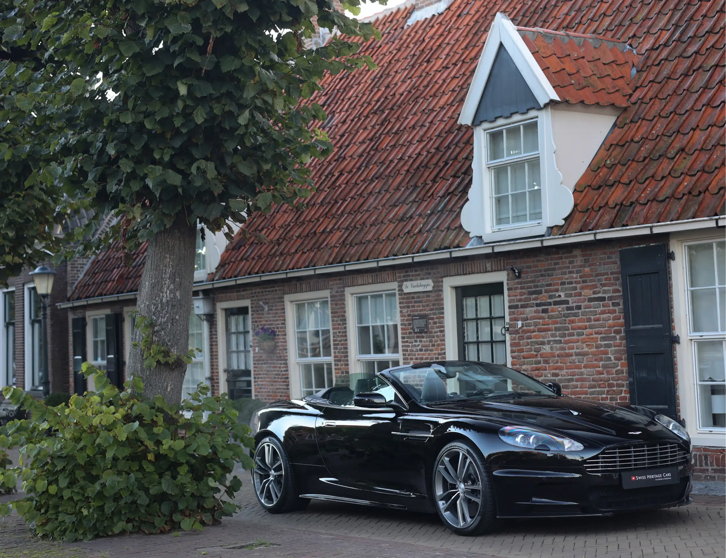 Aston Martin - DBS