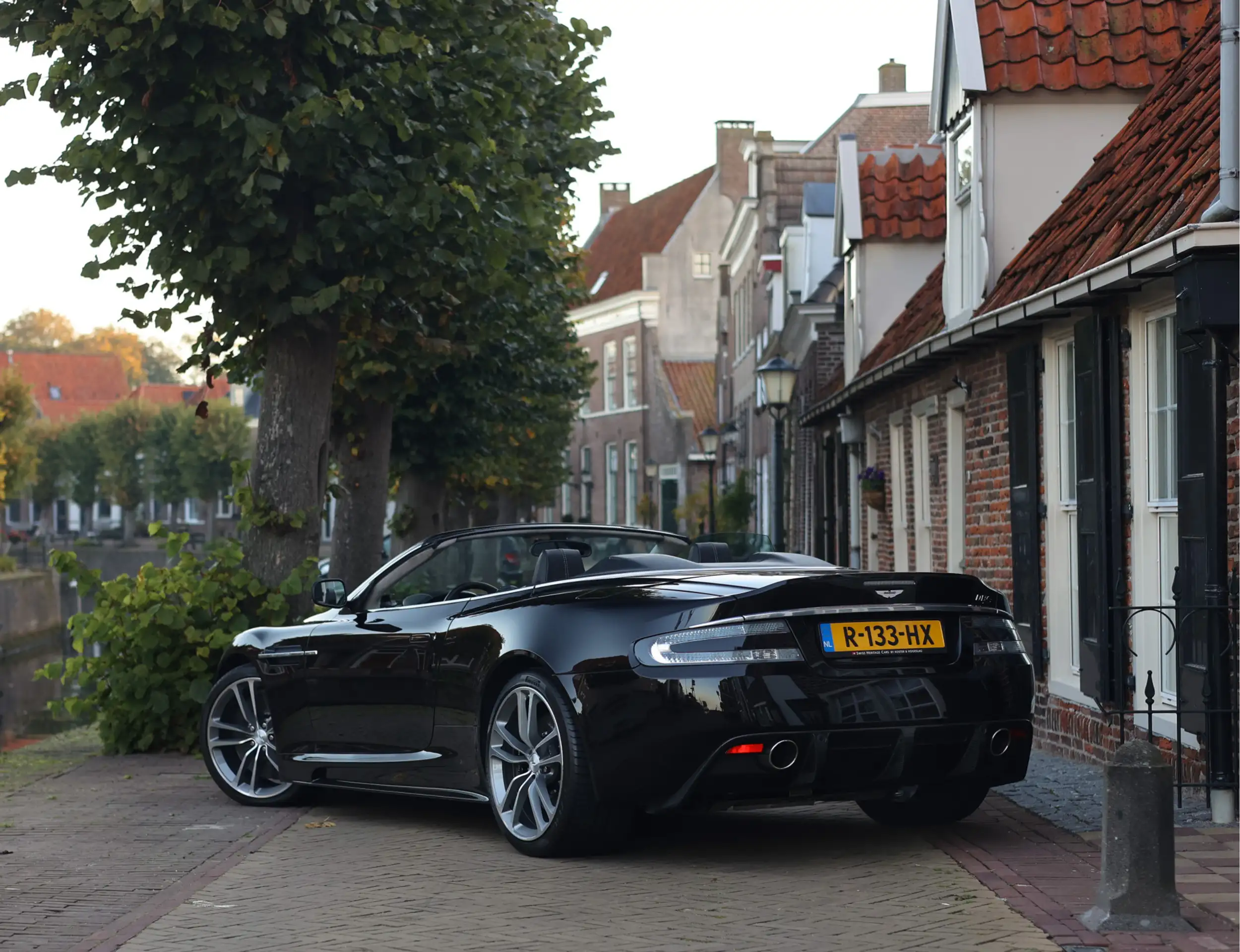 Aston Martin - DBS