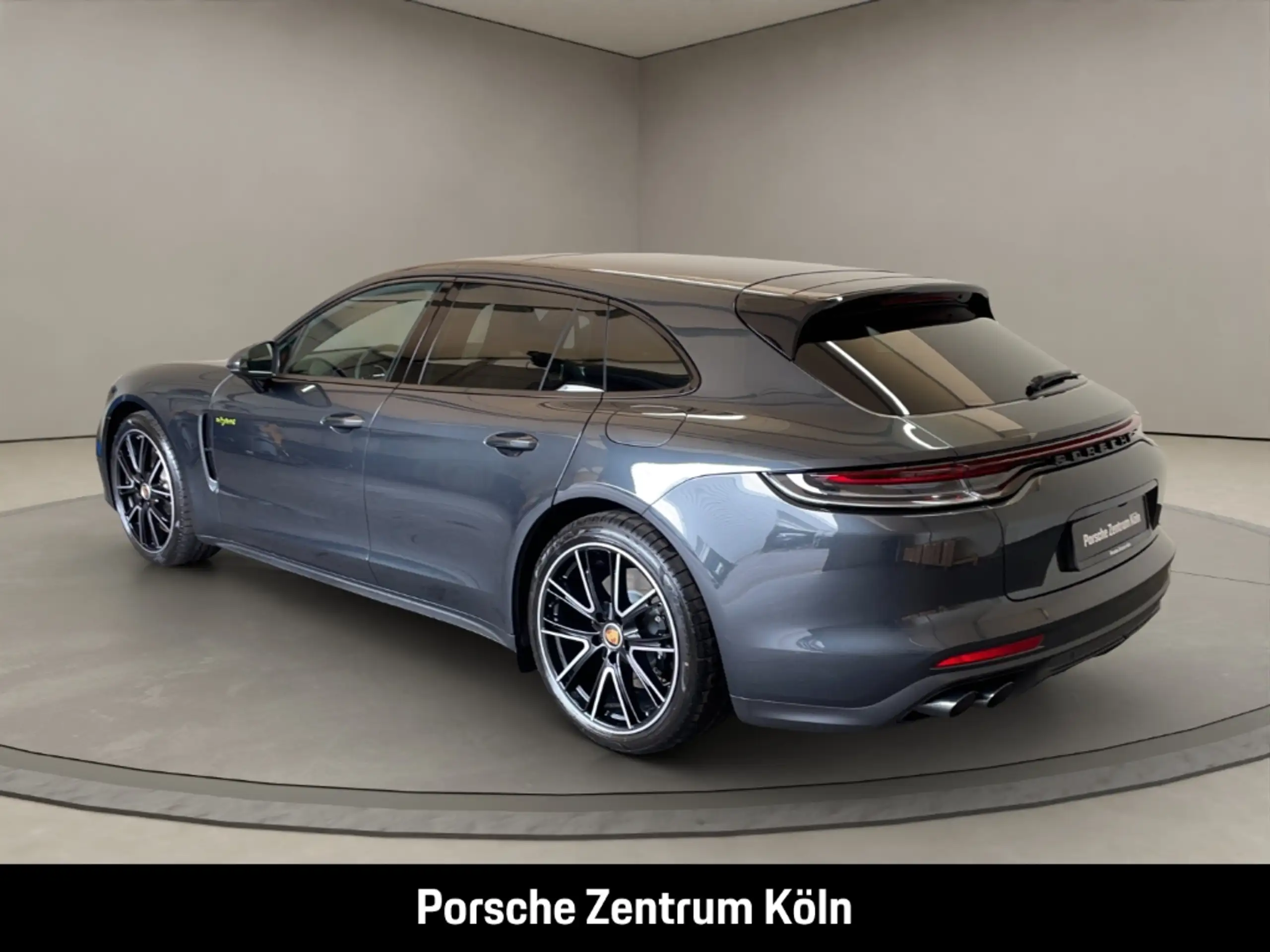 Porsche - Panamera