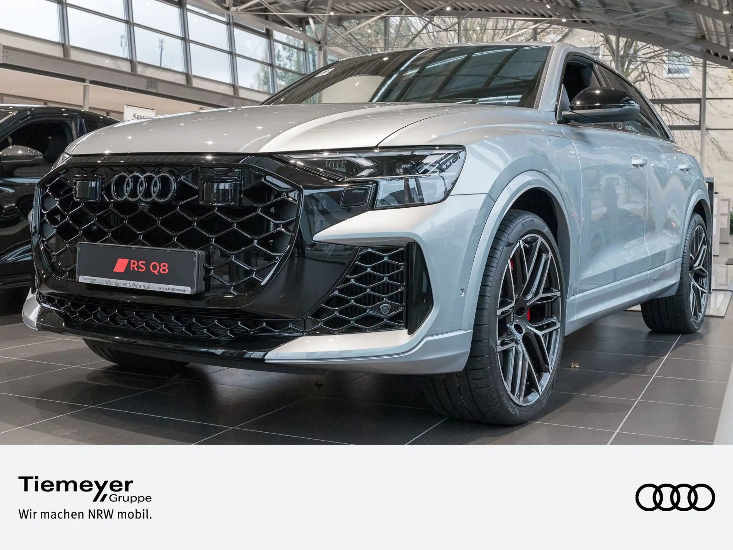 Audi RS Q8 2024