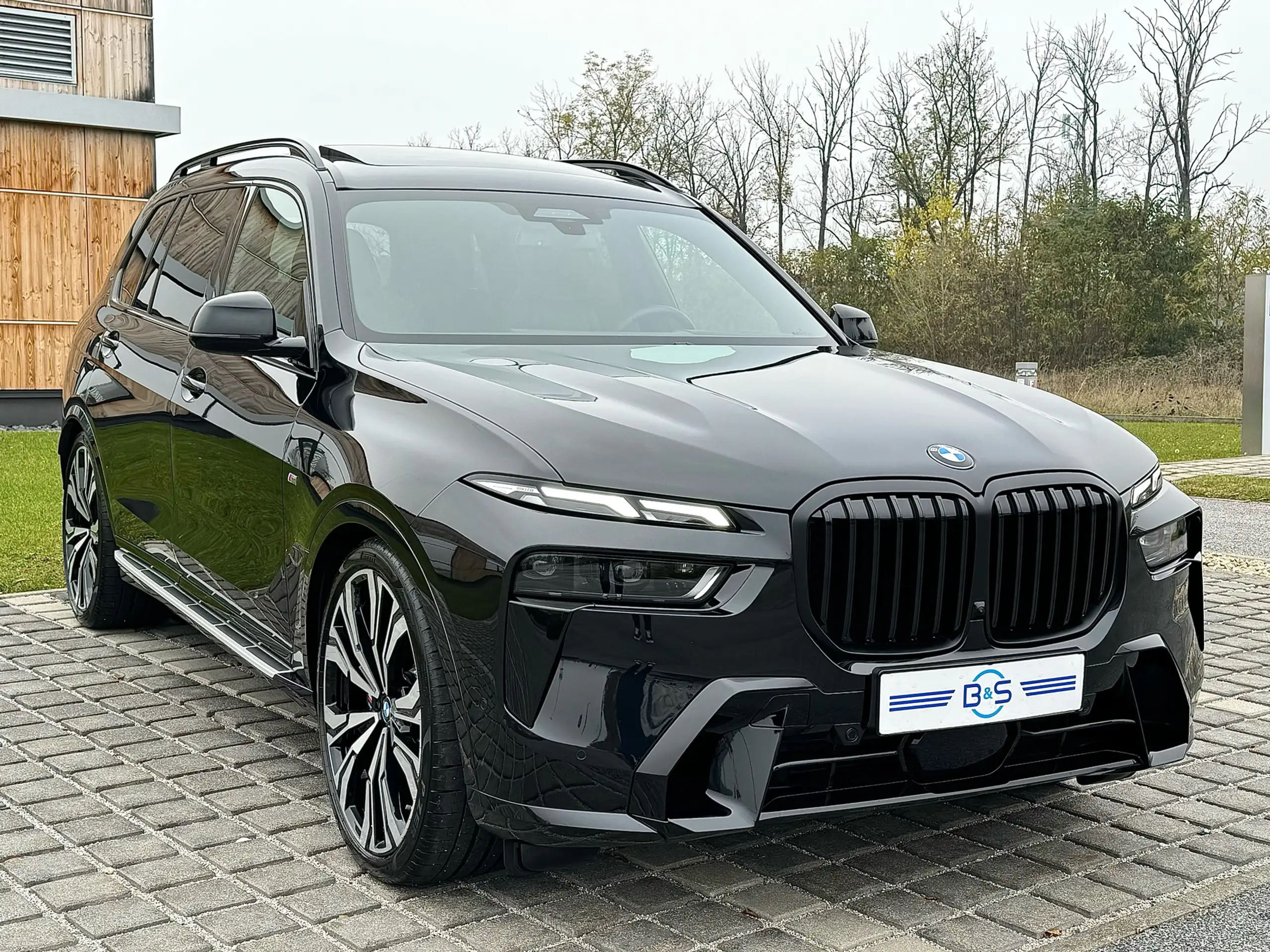 BMW - X7