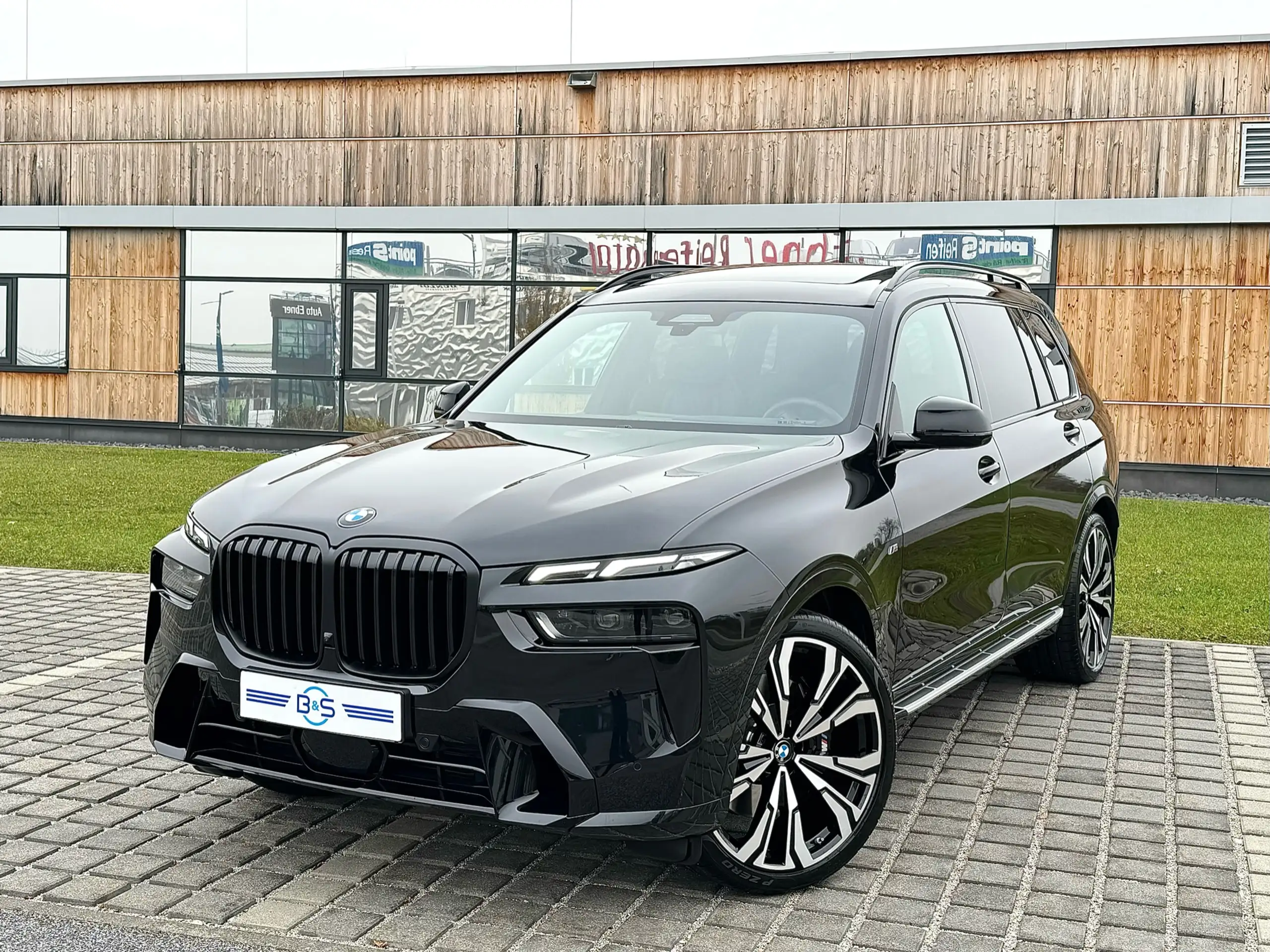 BMW - X7