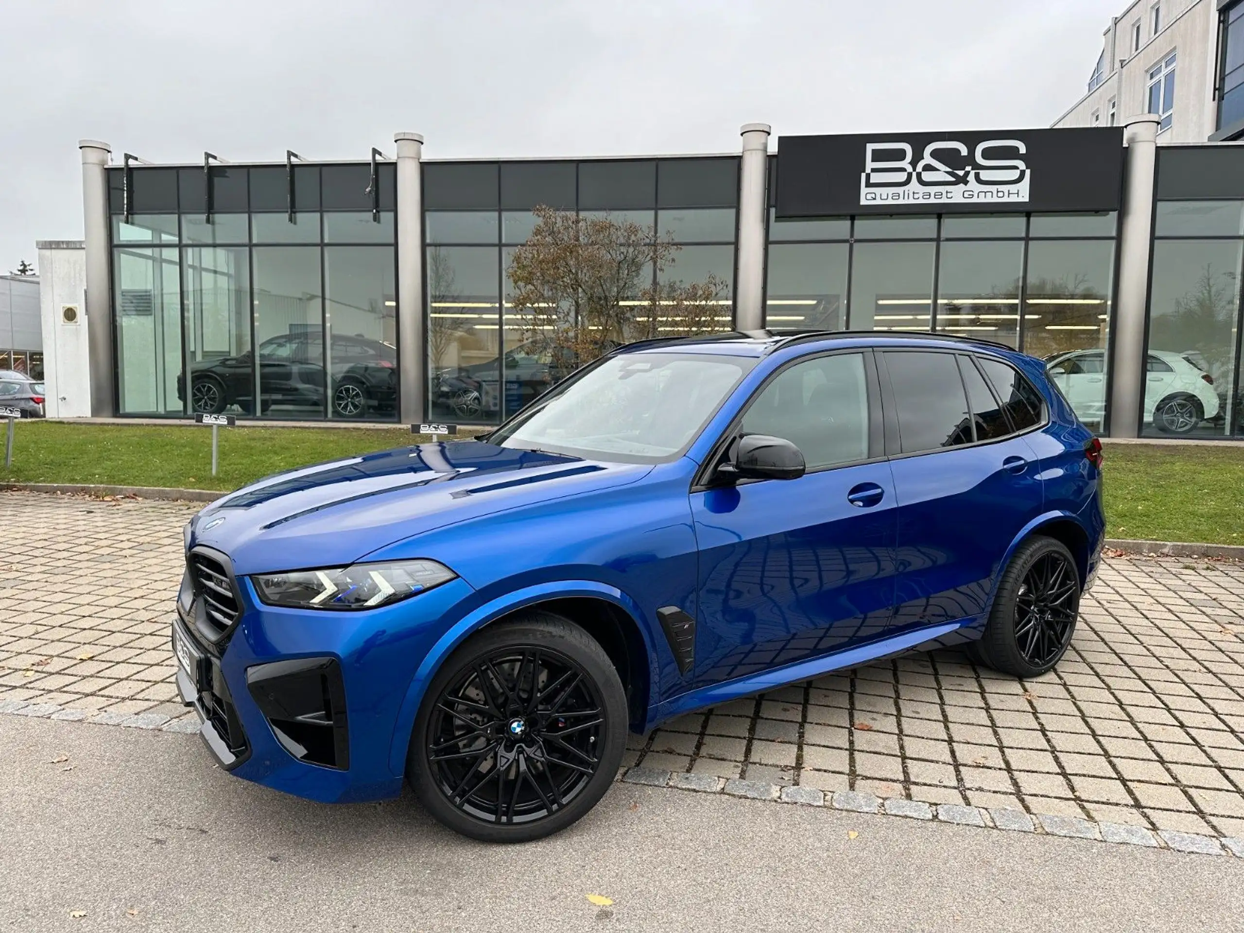 BMW - X5 M